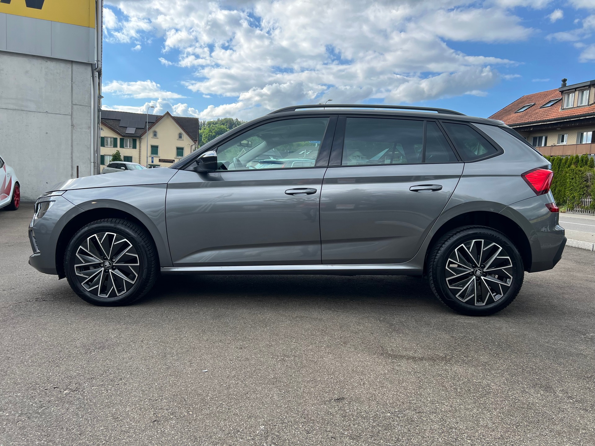 SKODA Kamiq 1.5 TSI Dynamic DSG-image-8