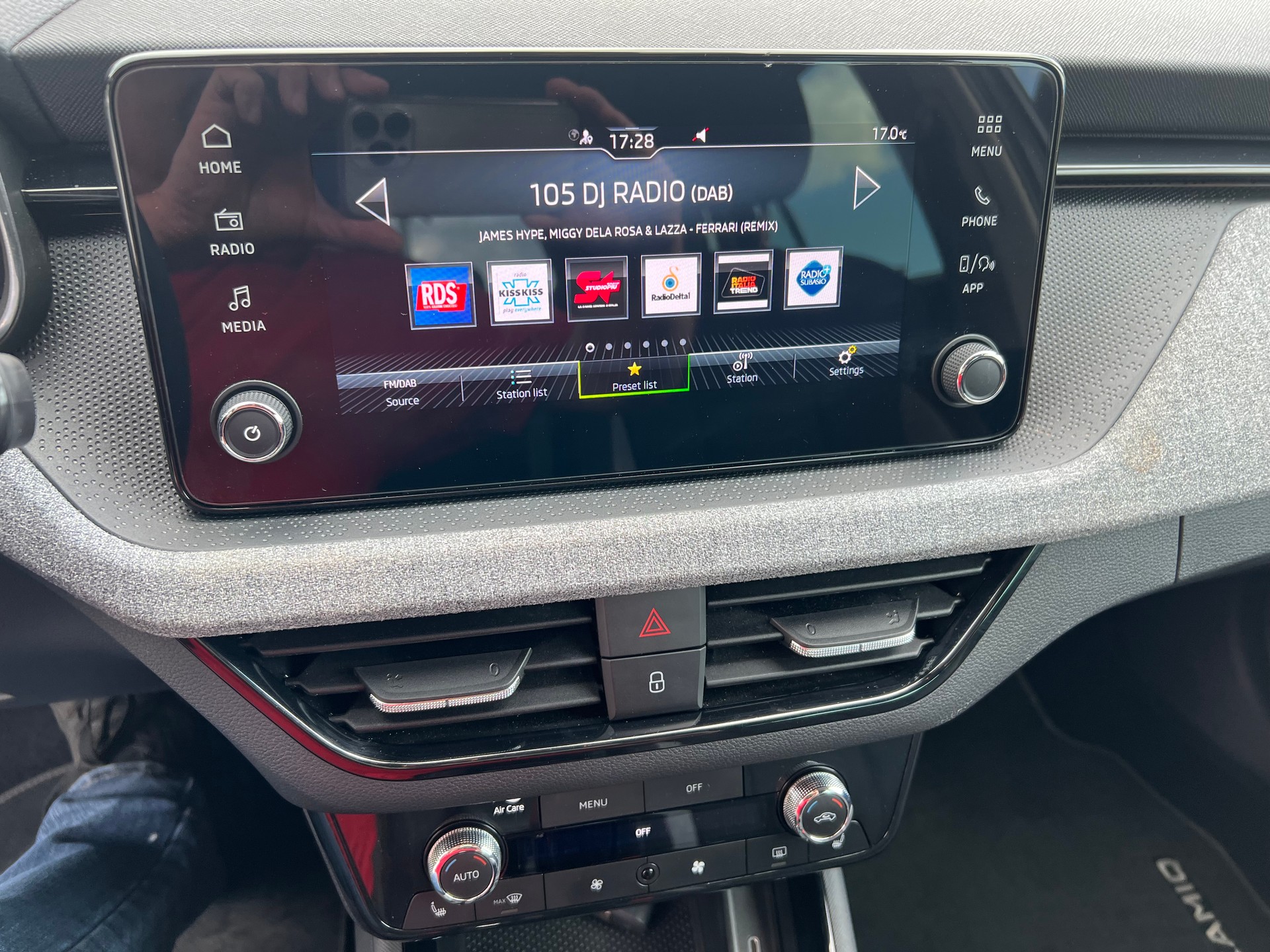 SKODA Kamiq 1.5 TSI Dynamic DSG-image-16