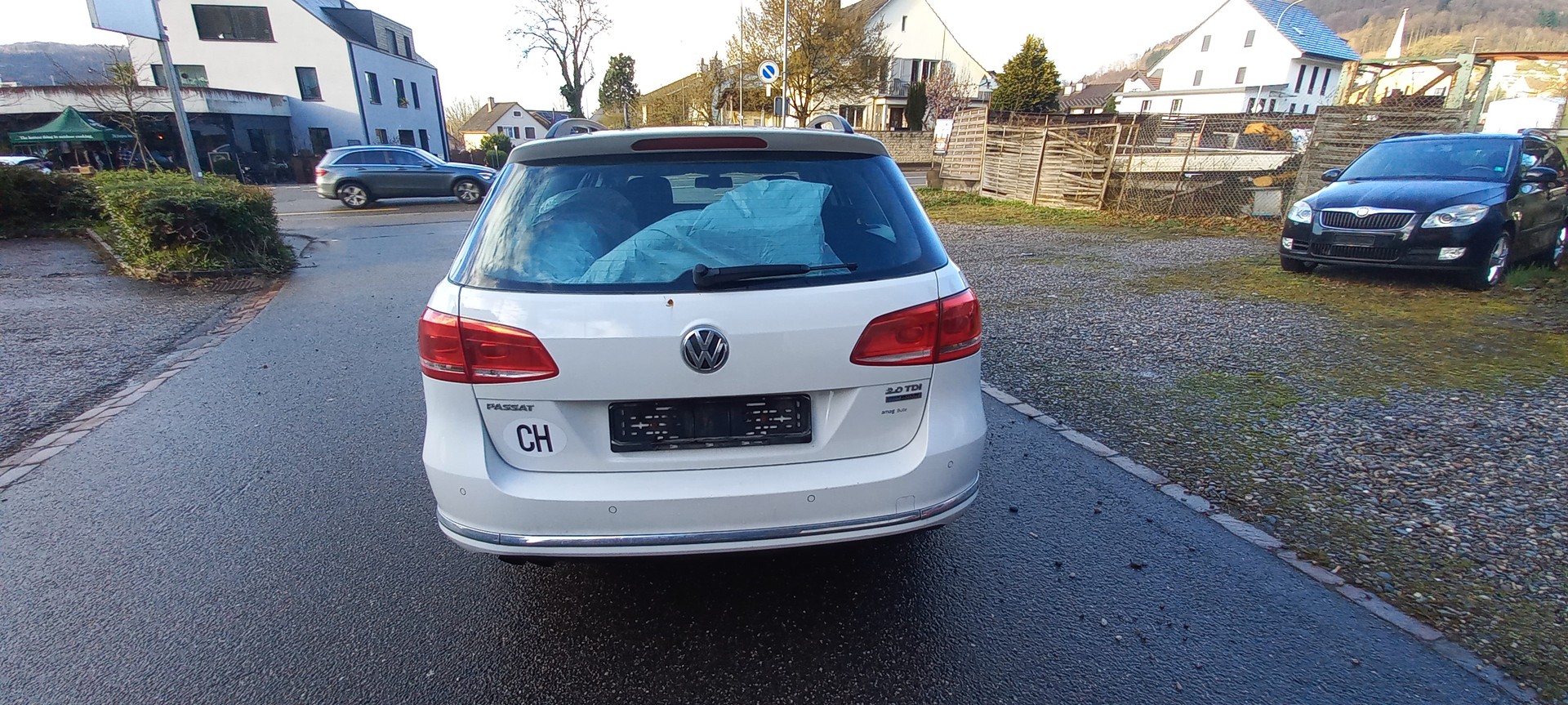 VW Passat Variant 2.0 TDI BMT Trendline-image-1