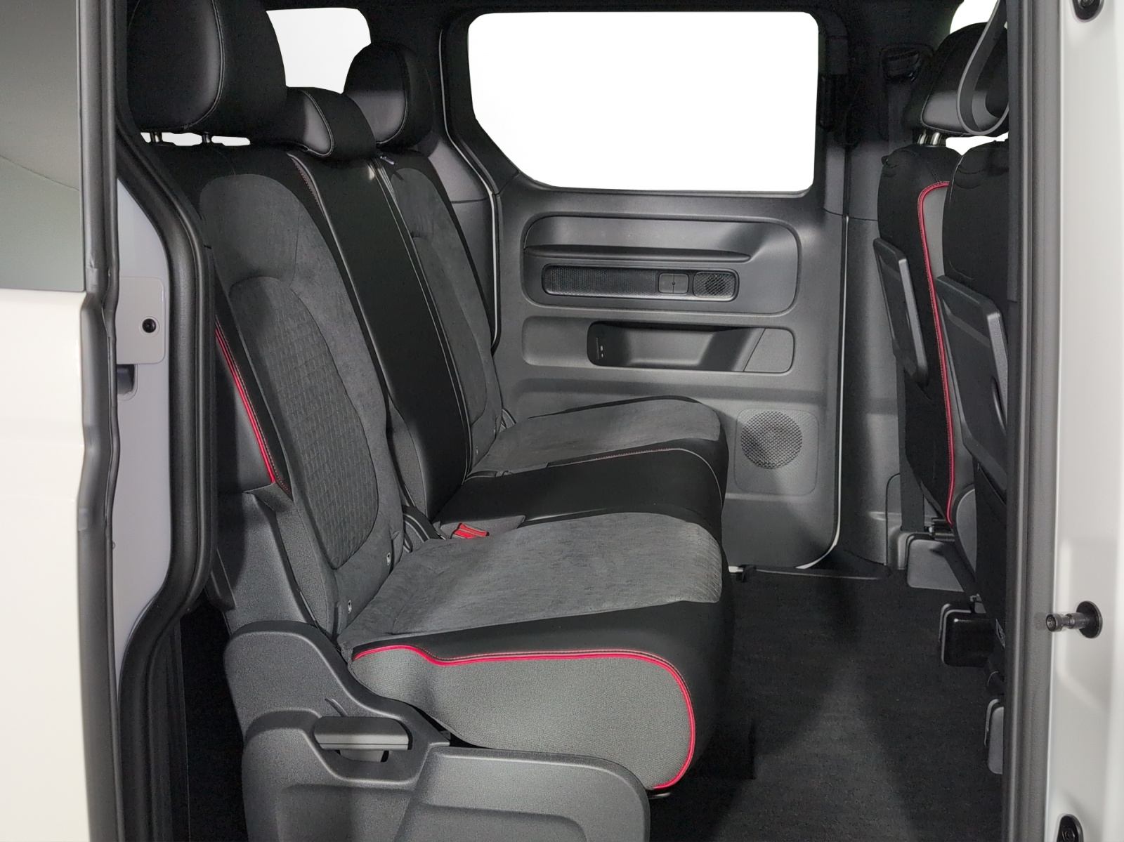 VW ID.Buzz NWB GTX 4 Motion-image-8