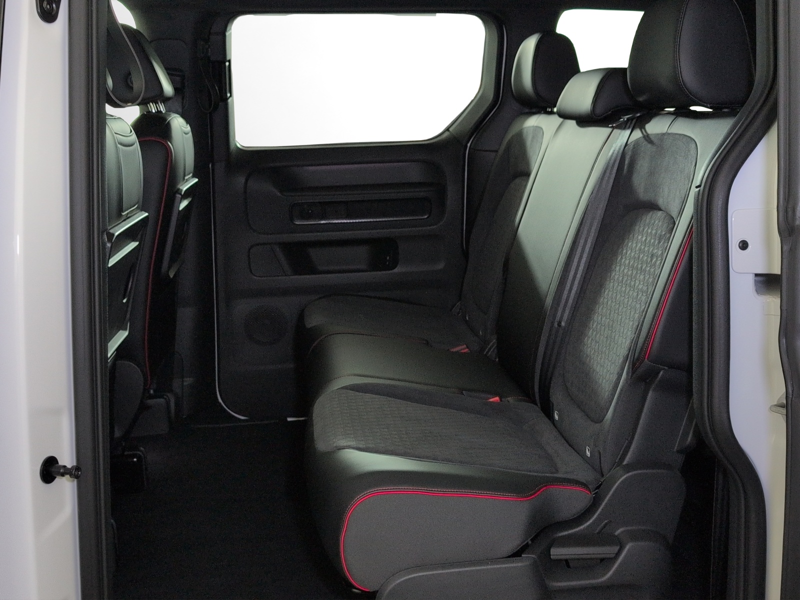 VW ID.Buzz NWB GTX 4 Motion-image-7