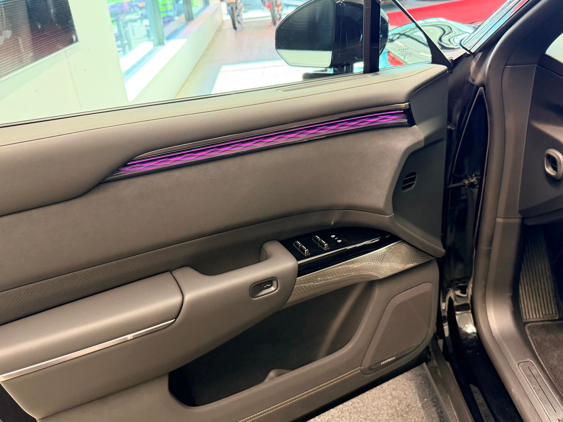 ZEEKR 7X 100kWh Privilege AWD-image-7