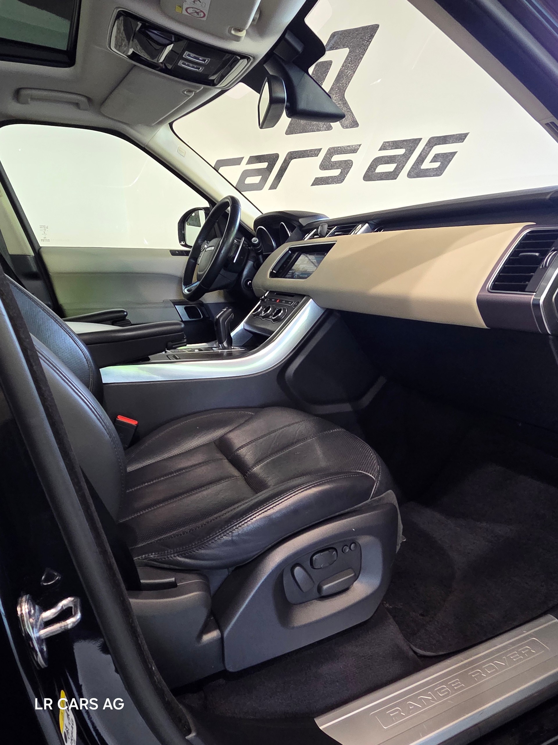 LAND ROVER Range Rover Sport 3.0 SDV6 HSE Dynamic Automatic-image-14
