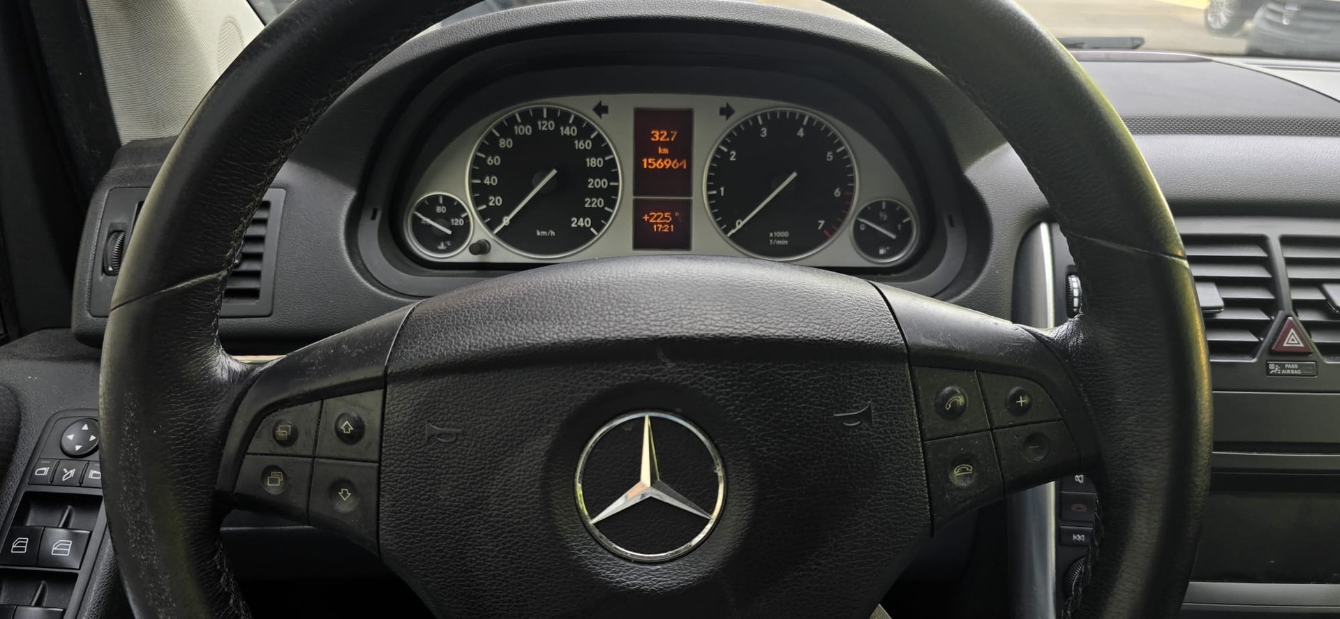 MERCEDES-BENZ B 170 BlueEfficiency-image-9