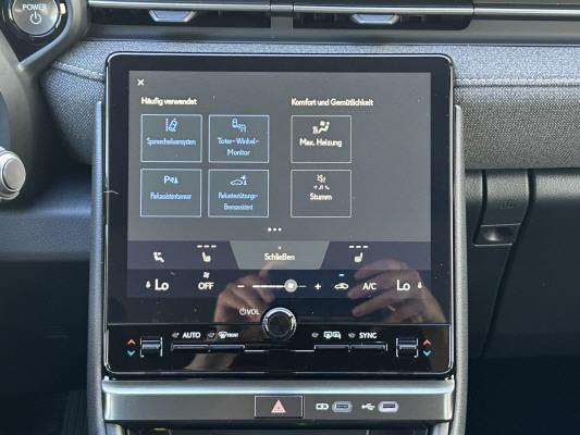 LEXUS LBX FWD Impression-image-9