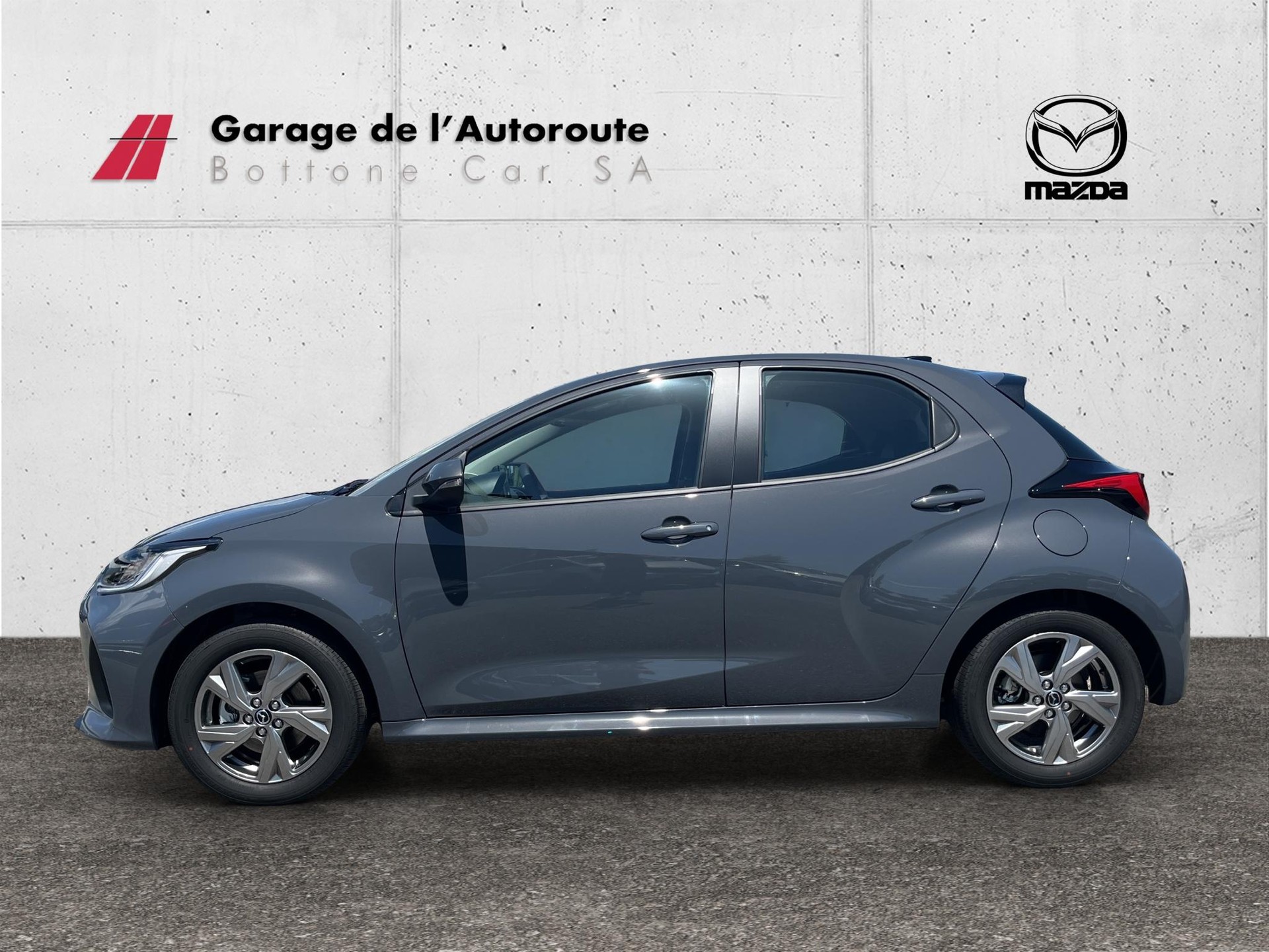 MAZDA 2 1.5 Hybrid Exclusive-Line-image-1
