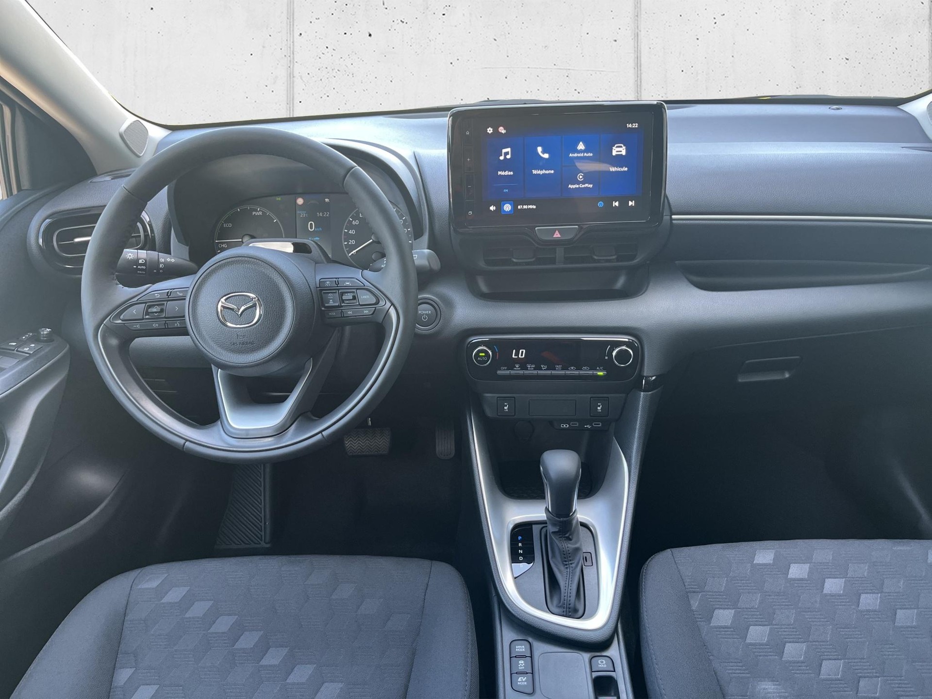 MAZDA 2 1.5 Hybrid Exclusive-Line-image-12