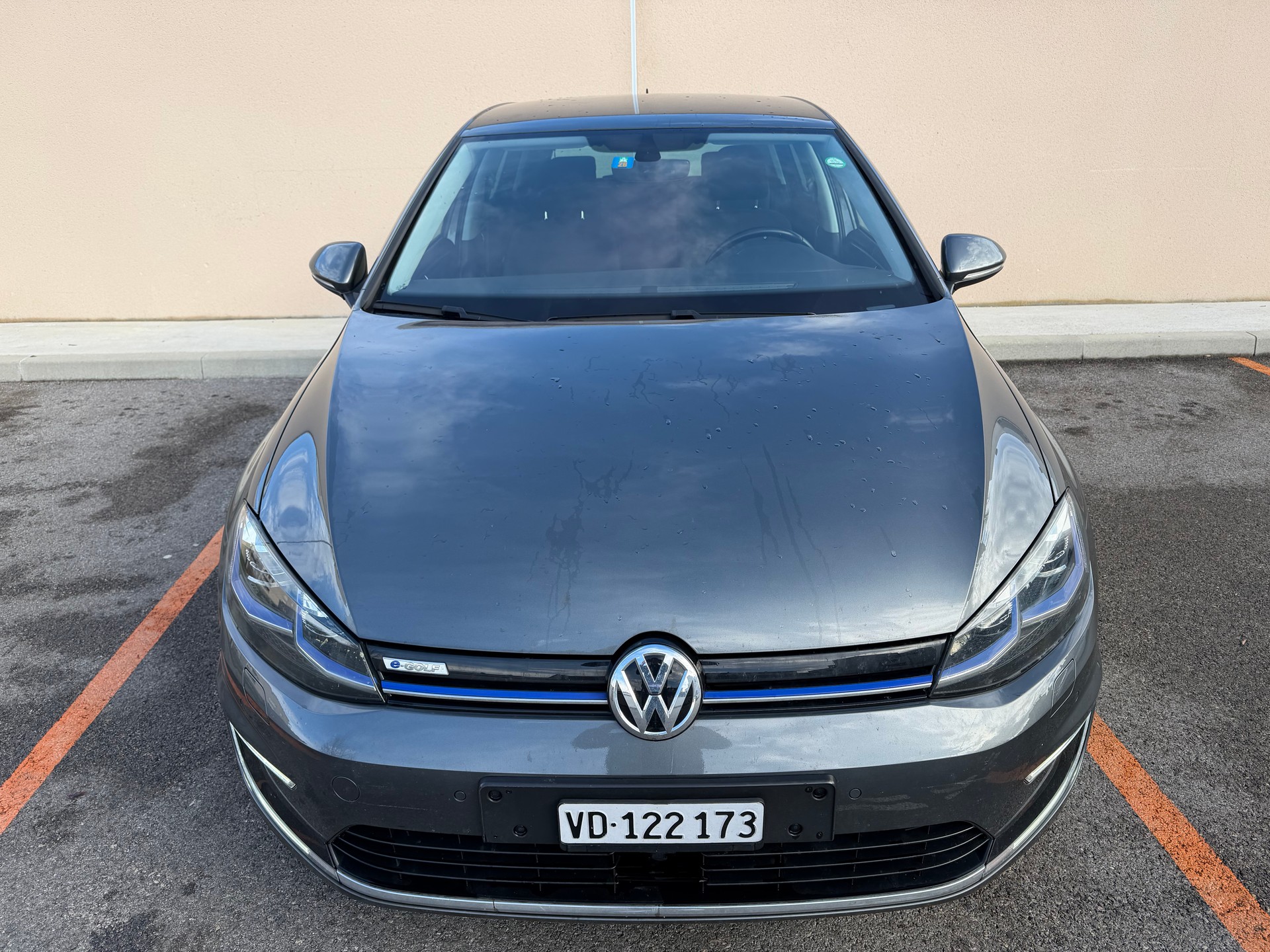 VW e-image-0