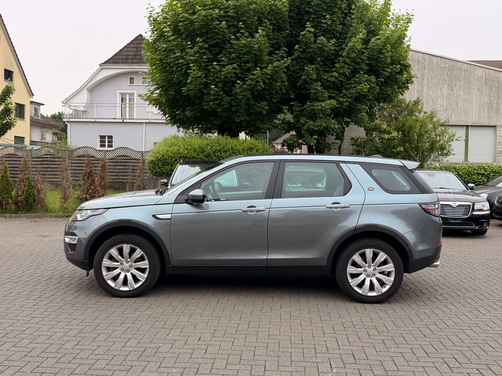 LAND ROVER Discovery Sport 2.0 Si4 HSE Luxury AT9-image-2