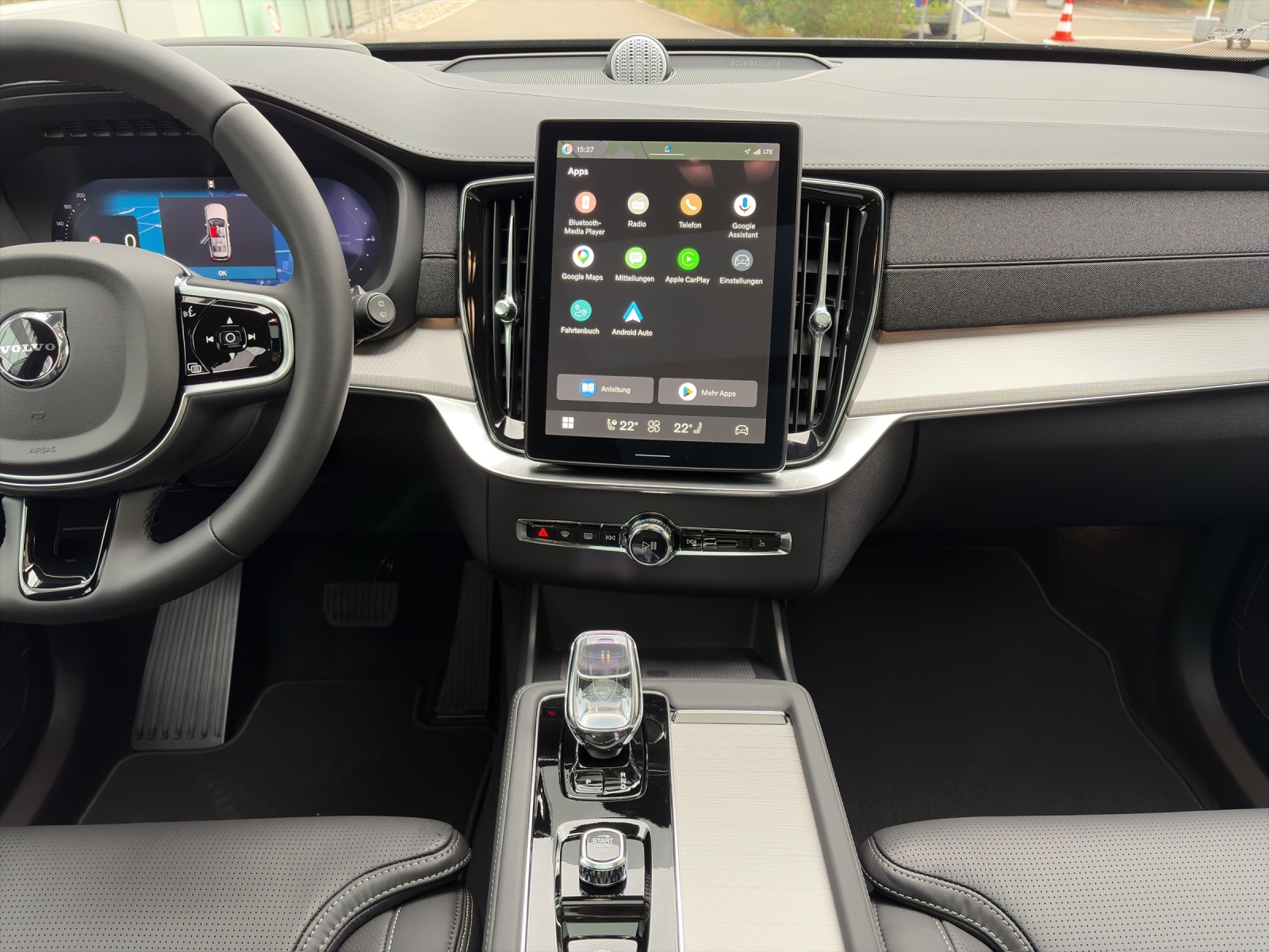 VOLVO XC90 2.0 T8 TE Black Edition eAWD-image-12