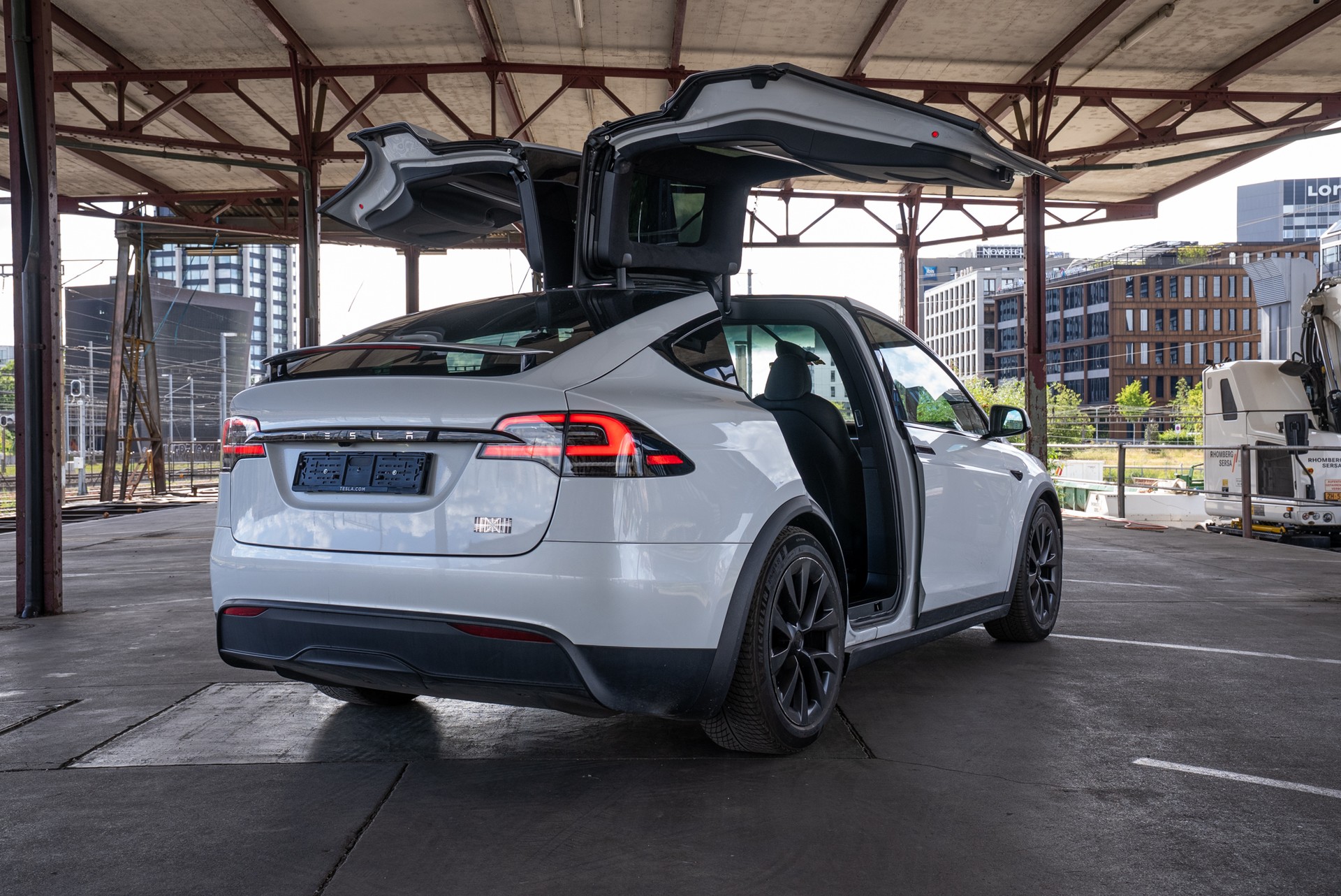 TESLA Model X 100kWh Plaid, werk.lab.ch-image-4