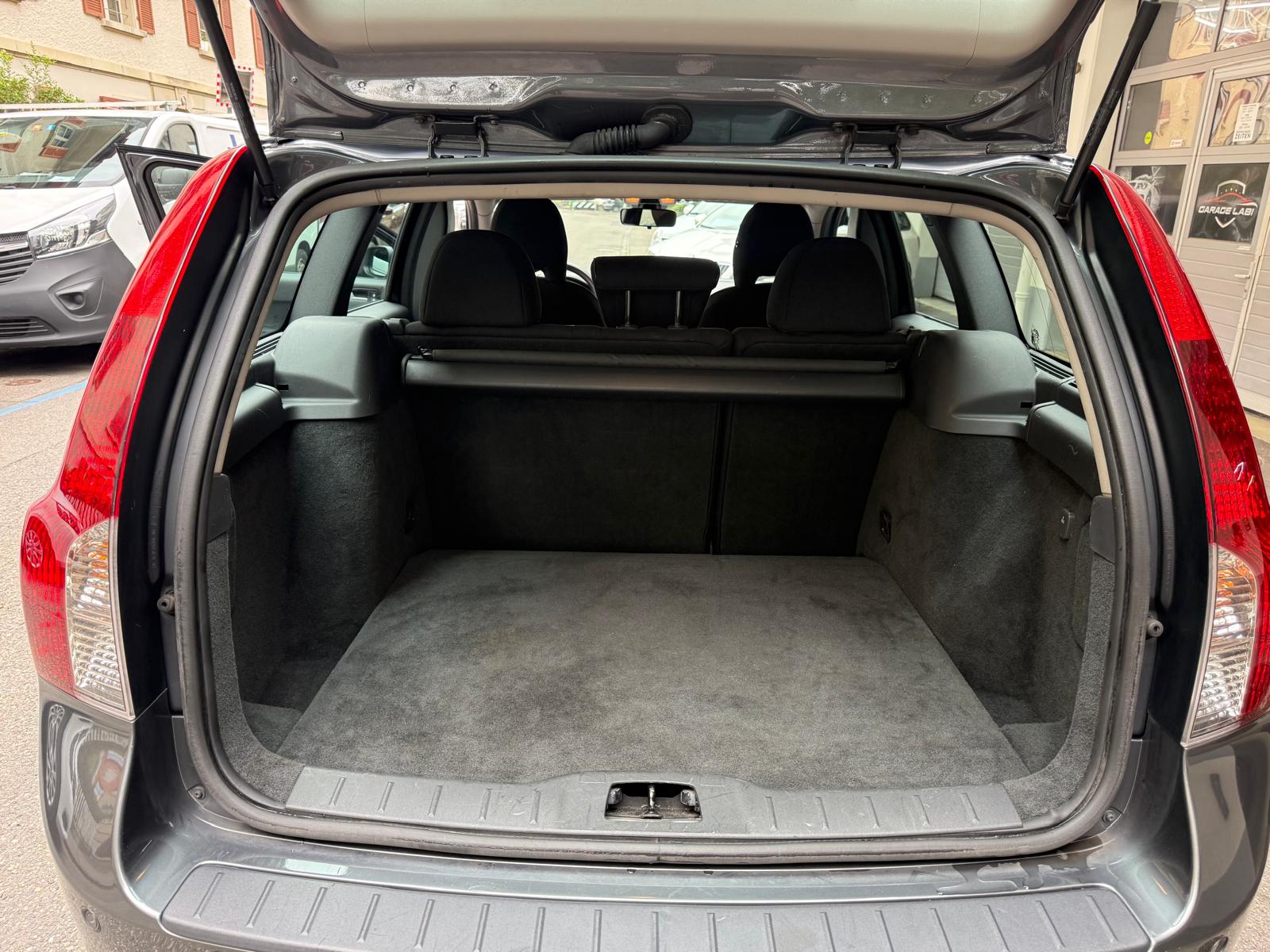 VOLVO V50 T5 AWD Kinetic Geartronic-image-13