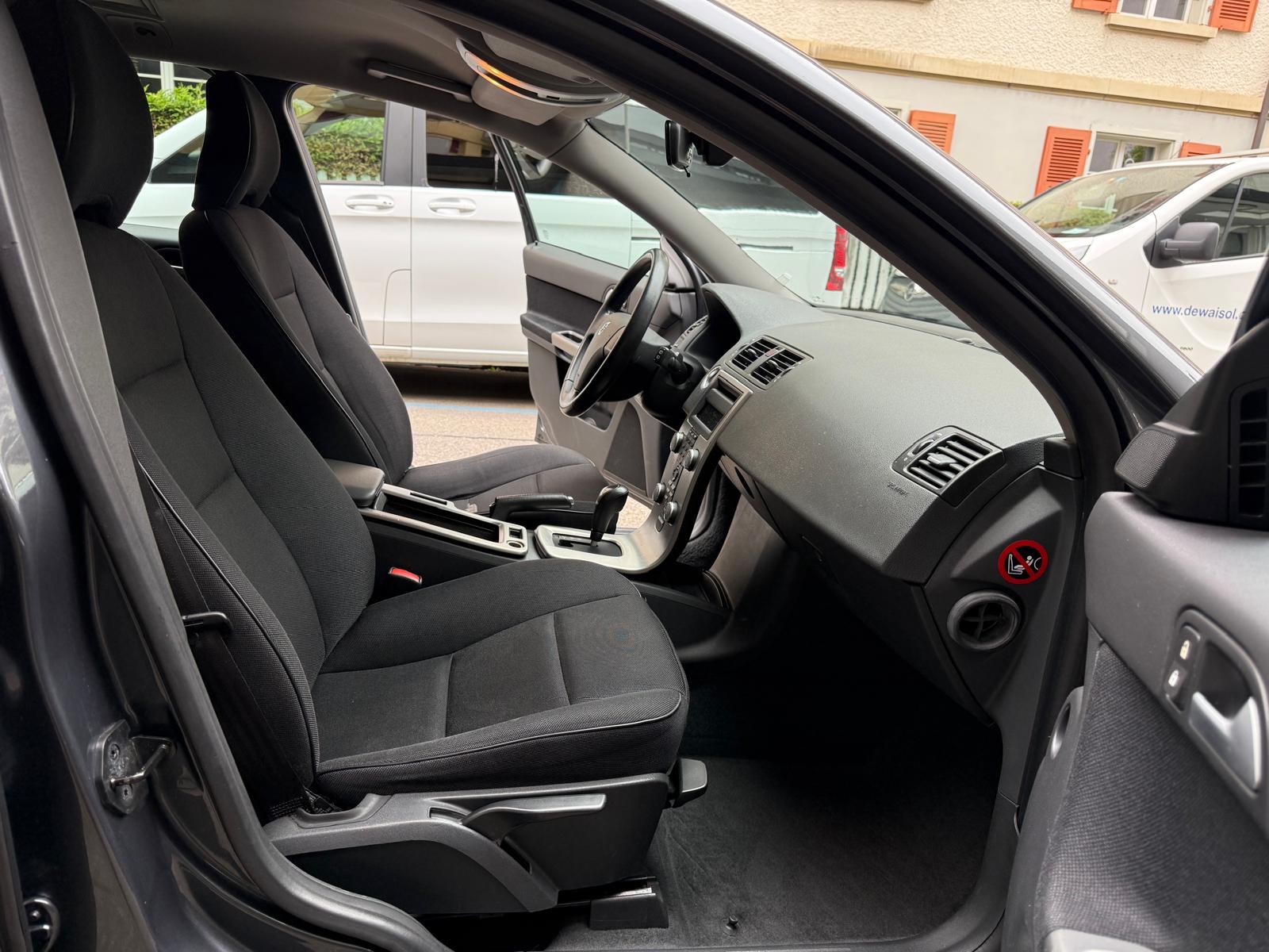 VOLVO V50 T5 AWD Kinetic Geartronic-image-10
