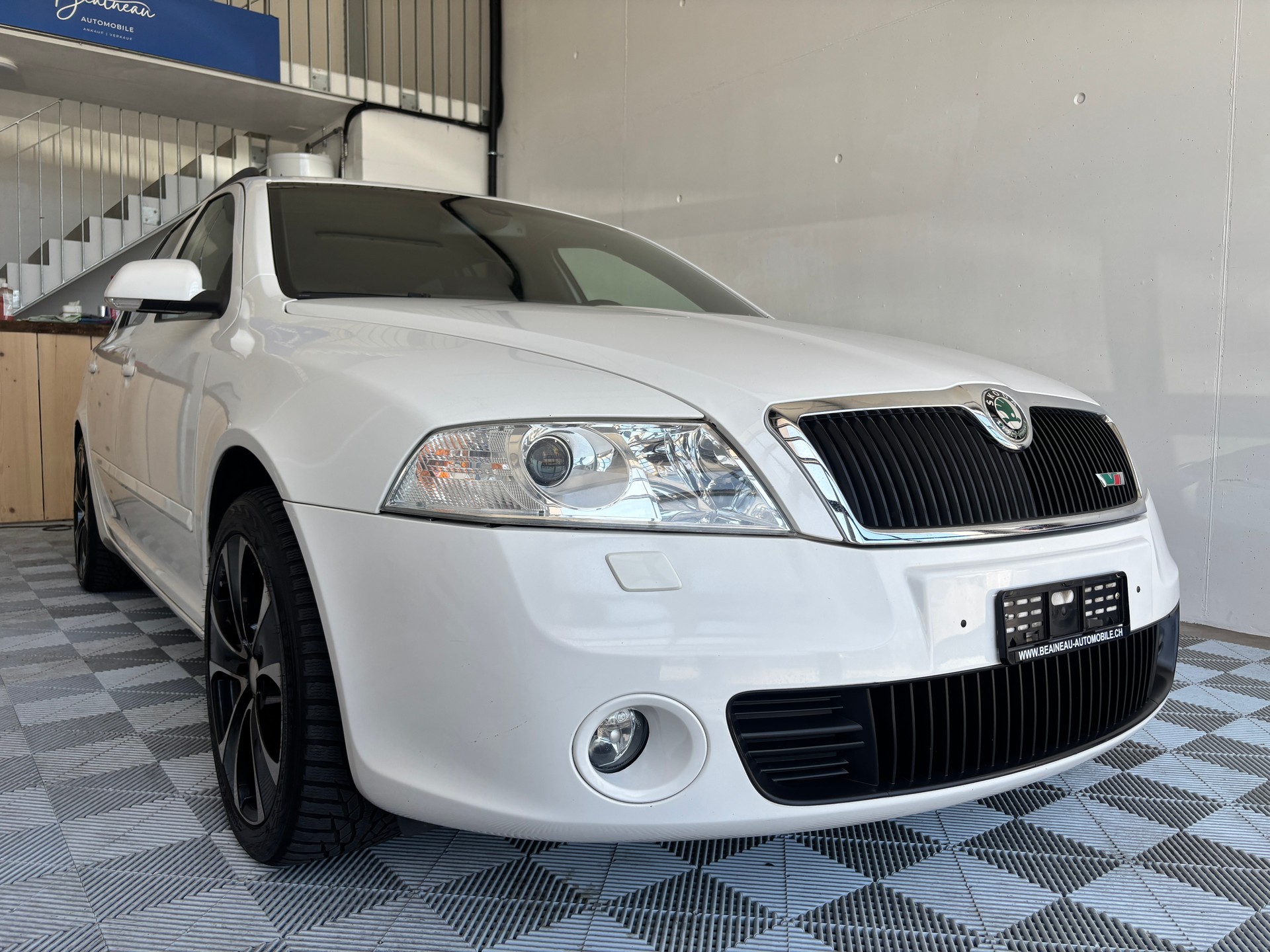 SKODA Octavia 2.0 TFSI RS-image-0