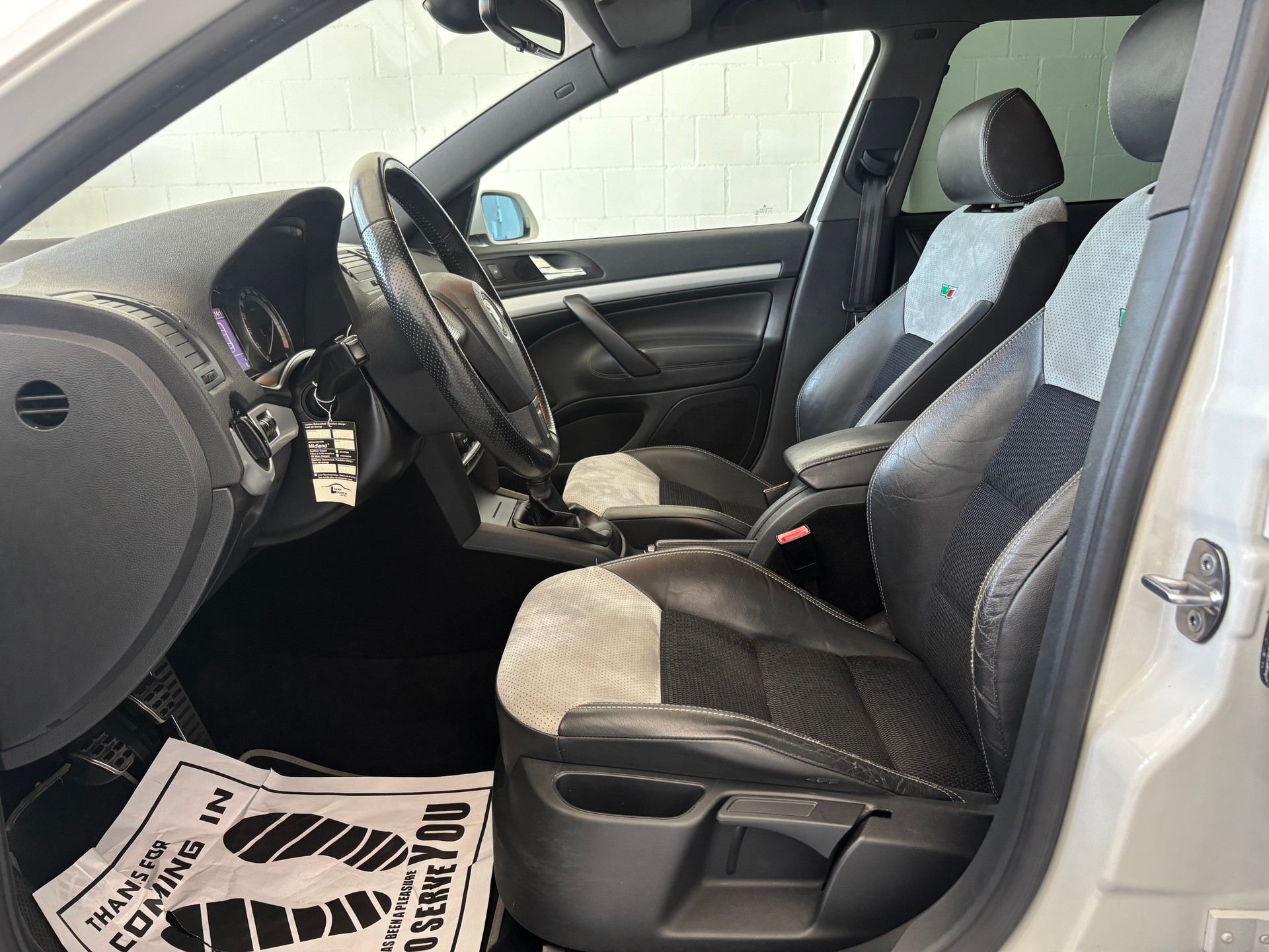 SKODA Octavia 2.0 TFSI RS-image-7
