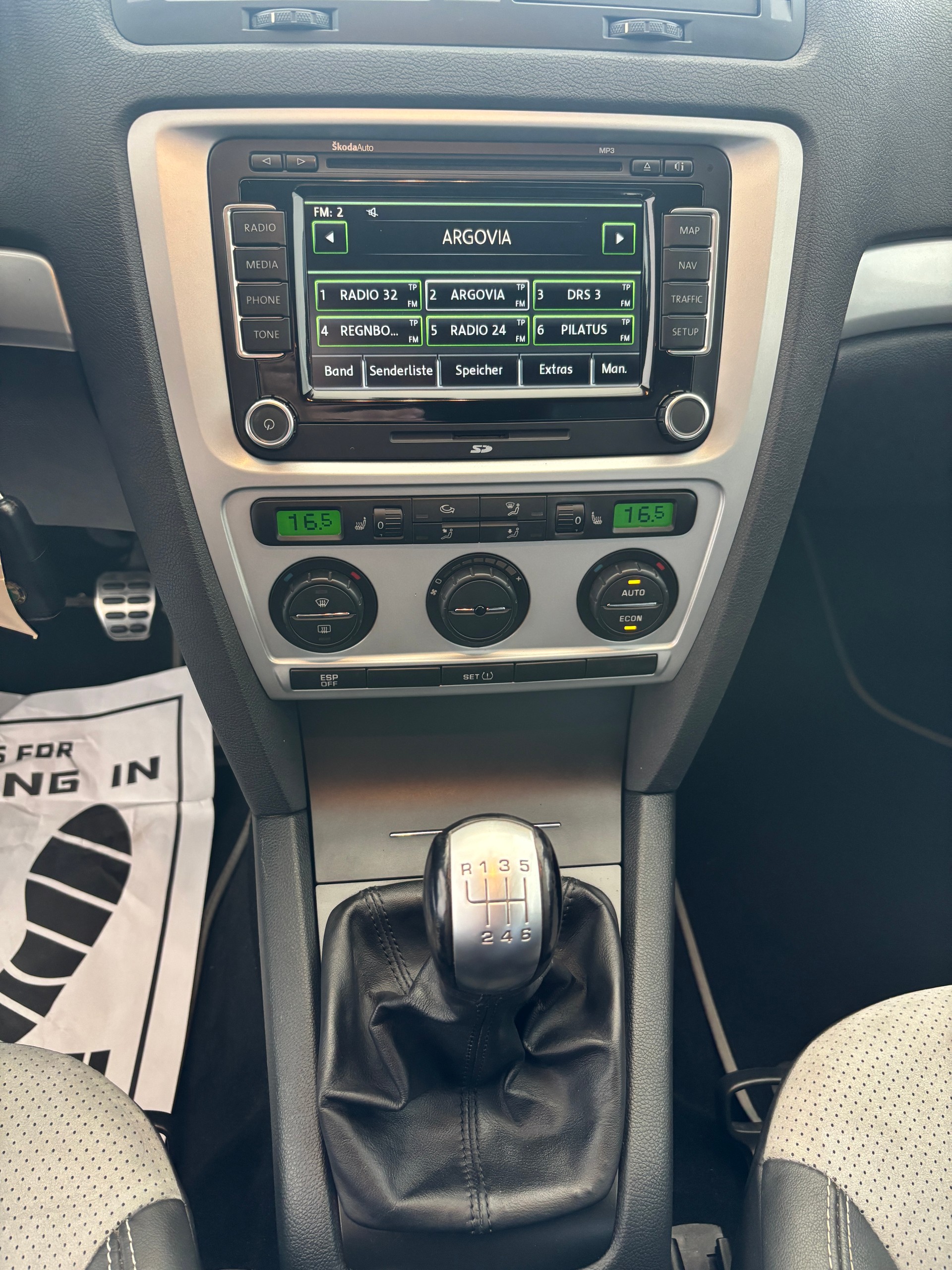 SKODA Octavia 2.0 TFSI RS-image-10