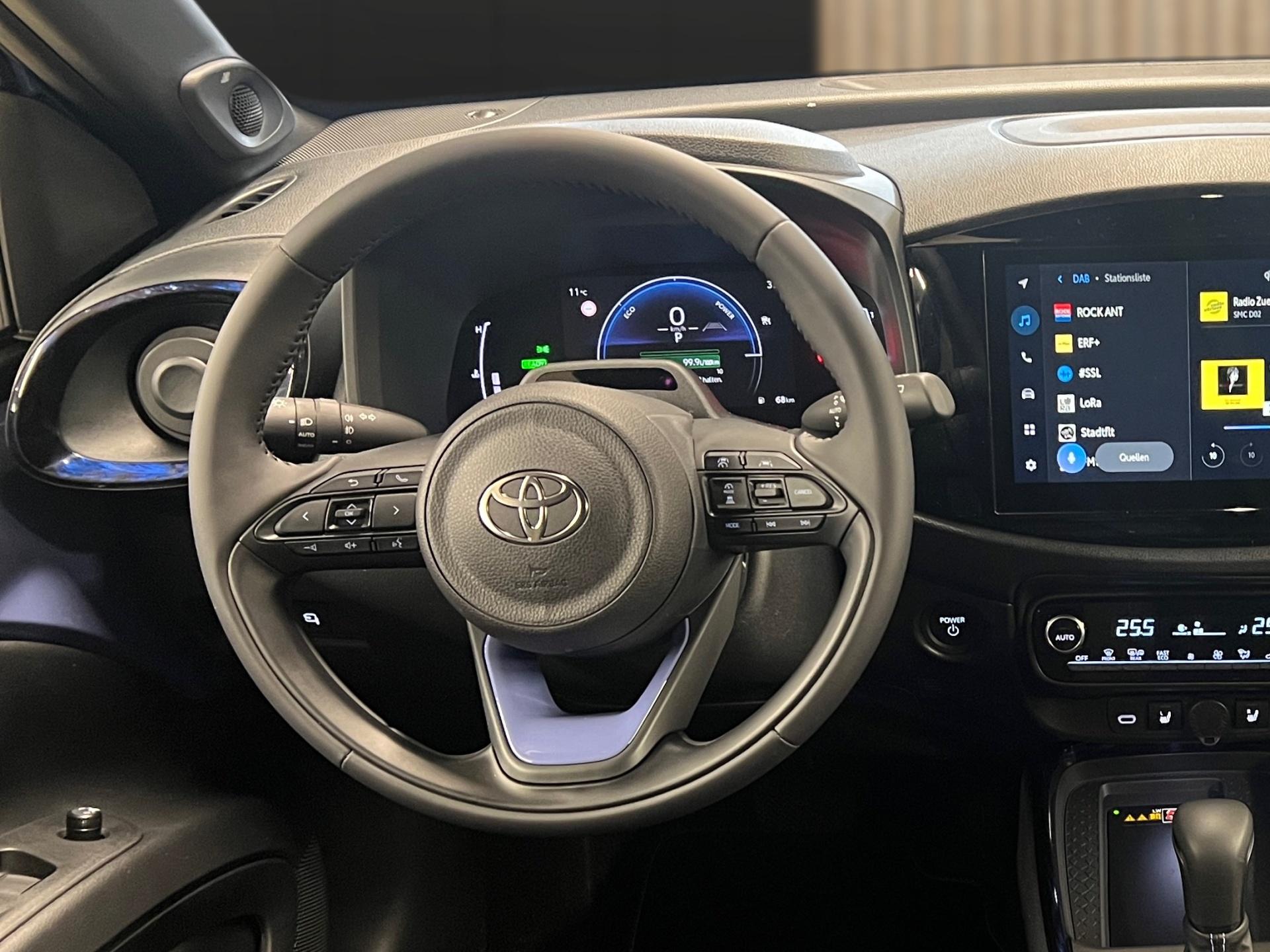 TOYOTA Aygo X 1.5 Style e-CVT-image-11