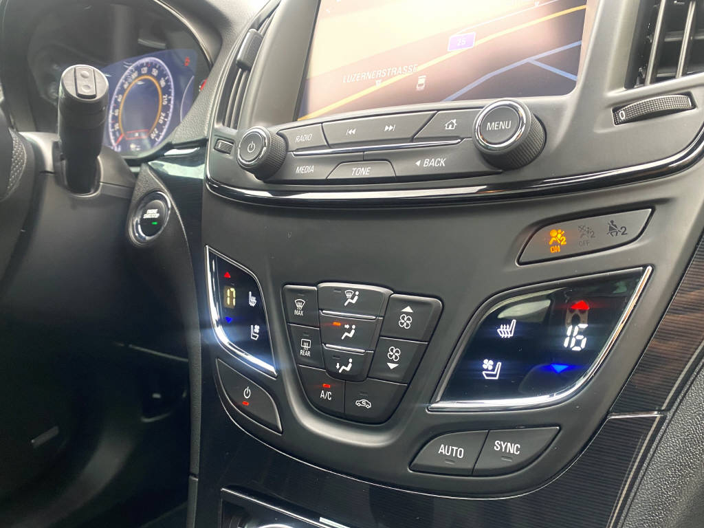 OPEL Insignia Sports Tourer 2.0 T 4x4 Cosmo-image-7
