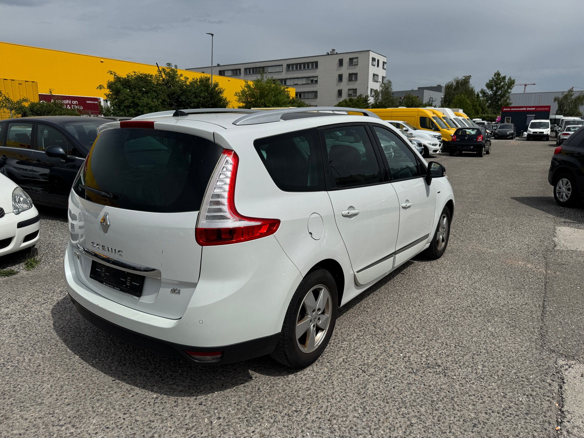 RENAULT Grand Scénic 1.5 dCi Swiss Edition EDC-image-5