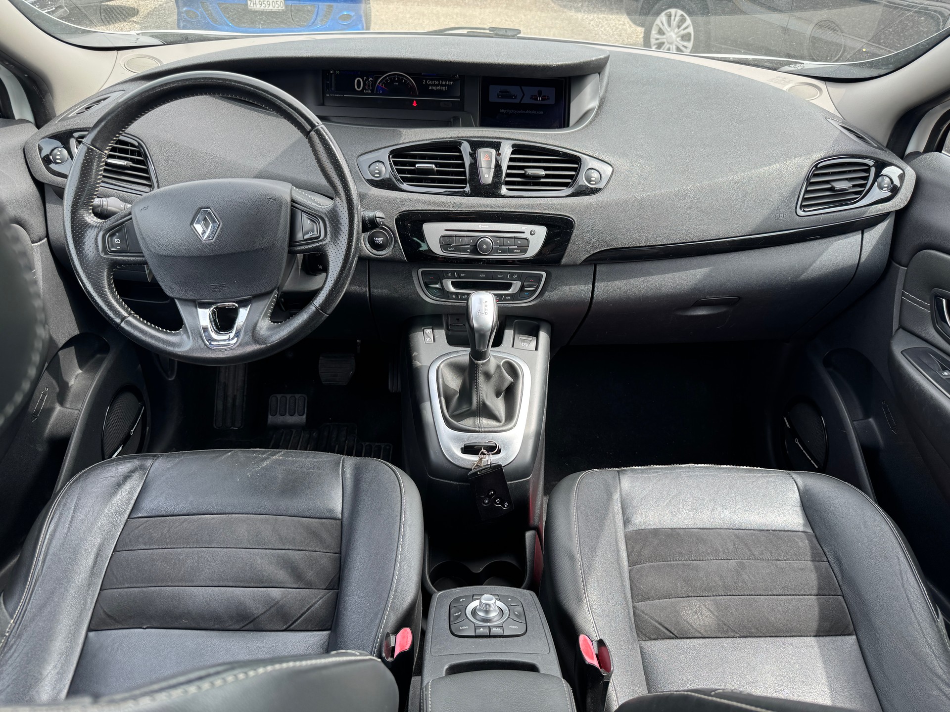RENAULT Grand Scénic 1.5 dCi Swiss Edition EDC-image-7