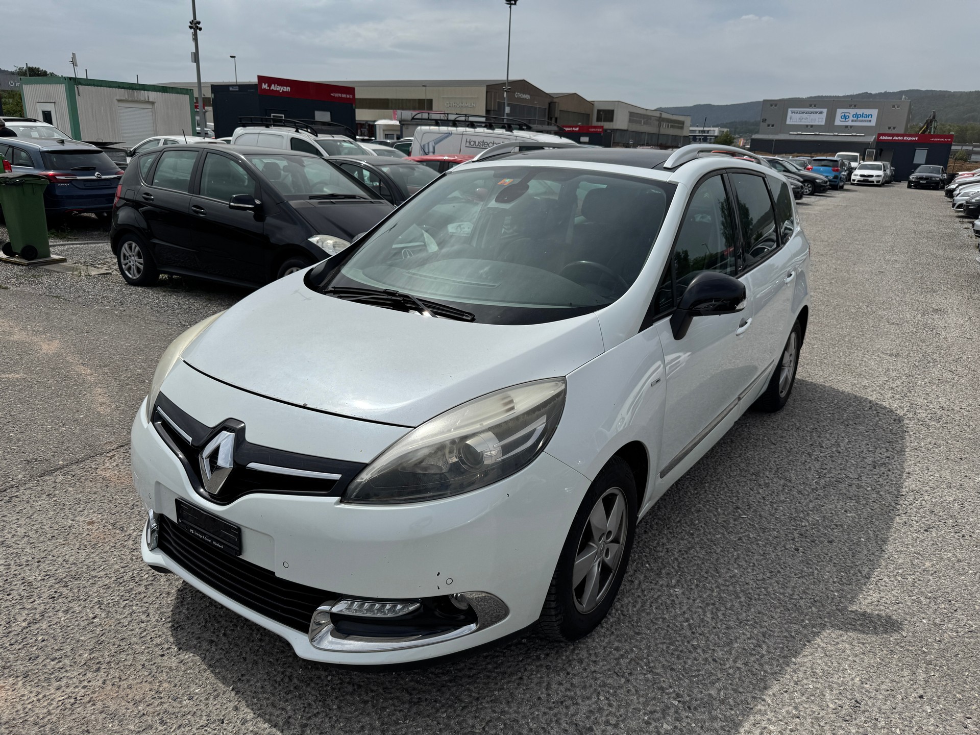 RENAULT Grand Scénic 1.5 dCi Swiss Edition EDC-image-2