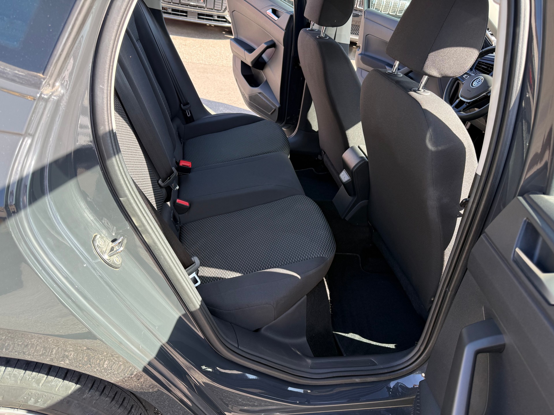 VW Polo 1.0 BMT Trendline-image-8