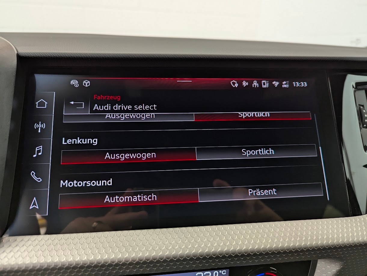 AUDI A1 Sportback 2.0 40 TFSI S Line S-Tronic*5J GAR S-LINE KOMPLETT VOLL-LED DÄMPFER NAVI+ ACC KEYLESS*-image-17