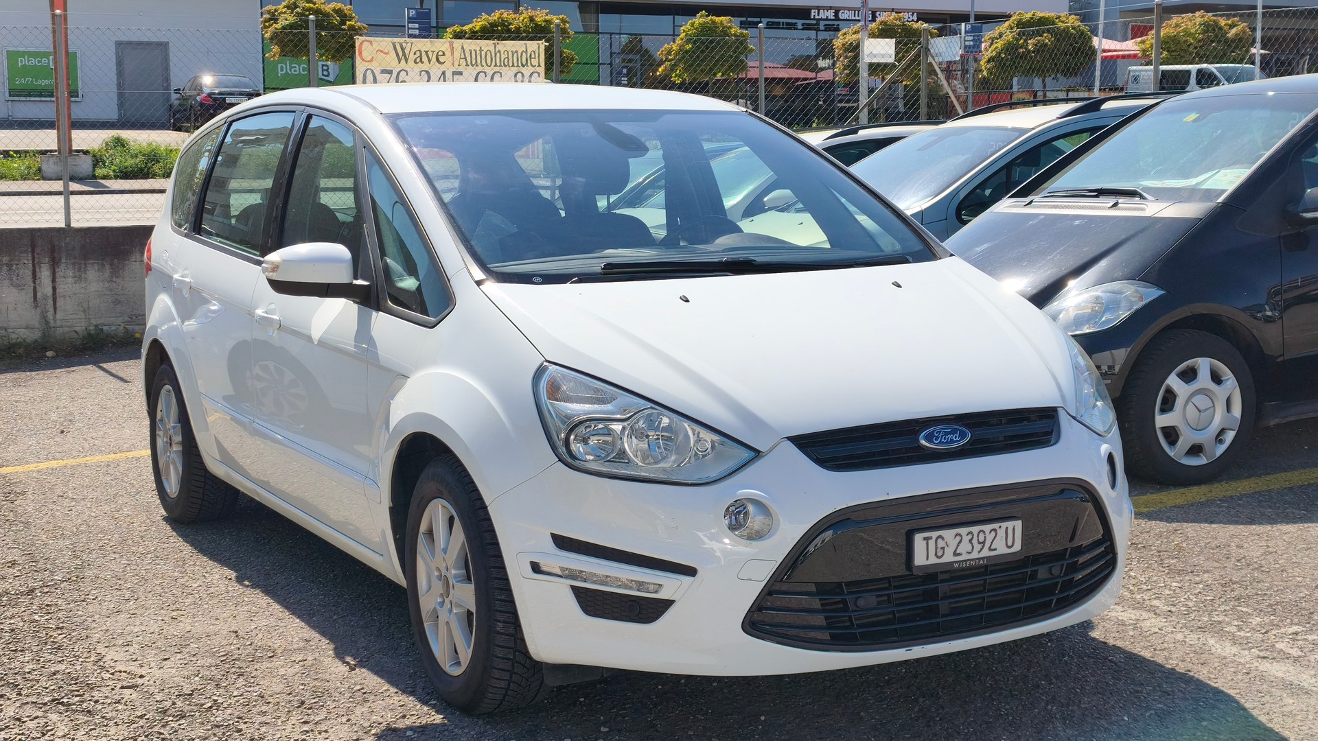 FORD S-Max 1.6 SCTi Titanium-image-3