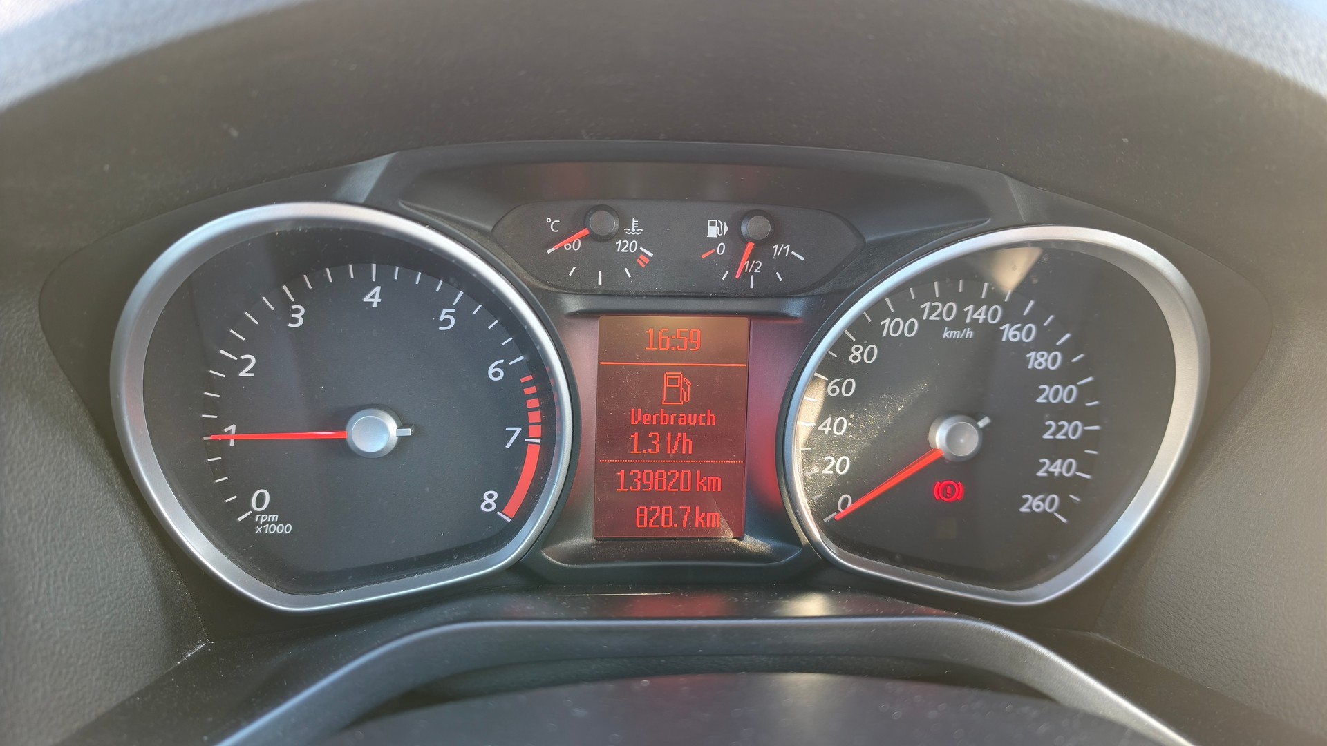 FORD S-Max 1.6 SCTi Titanium-image-18