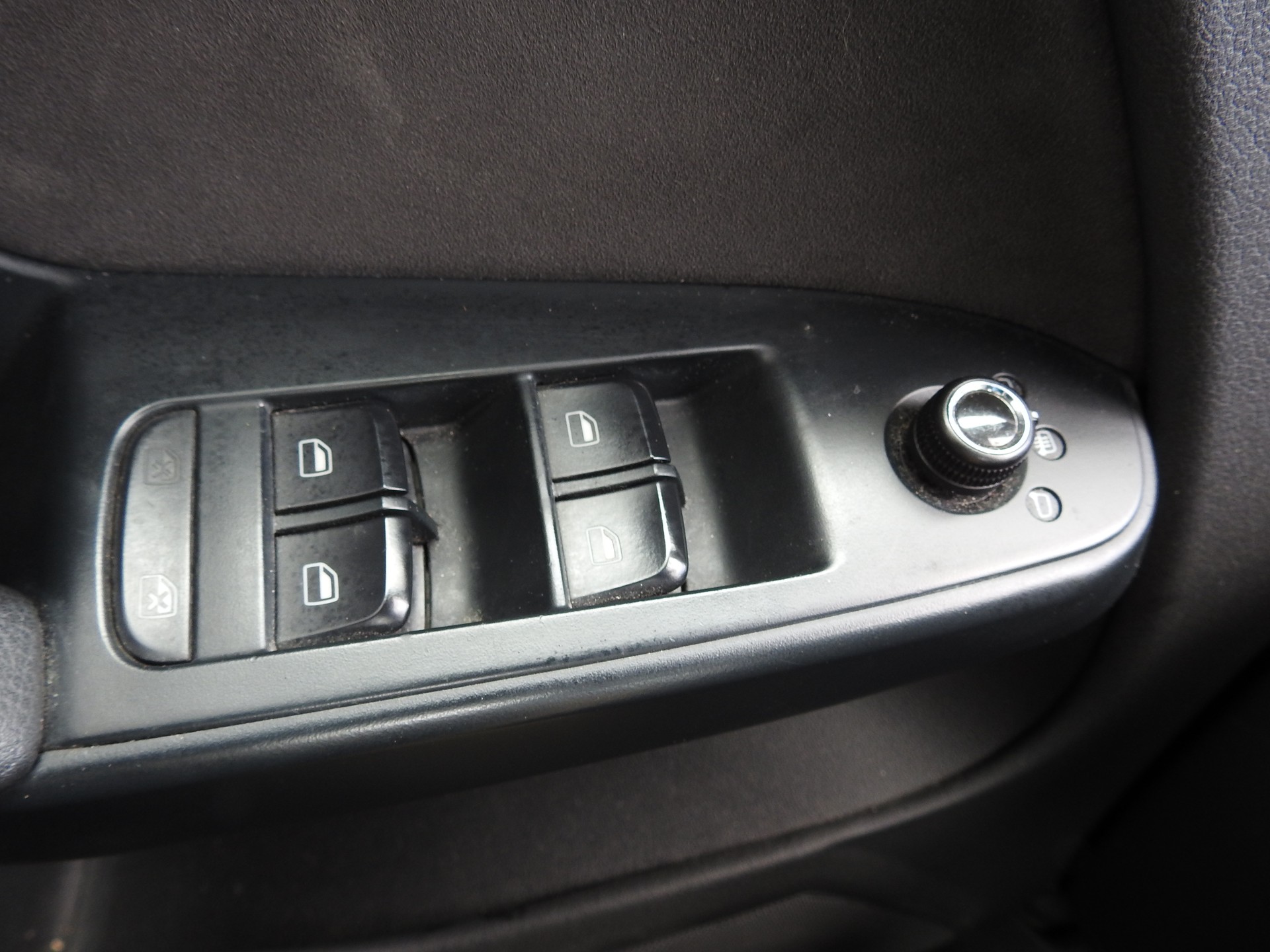 AUDI A4 Avant 1.8 TFSI Snow quattro-image-26