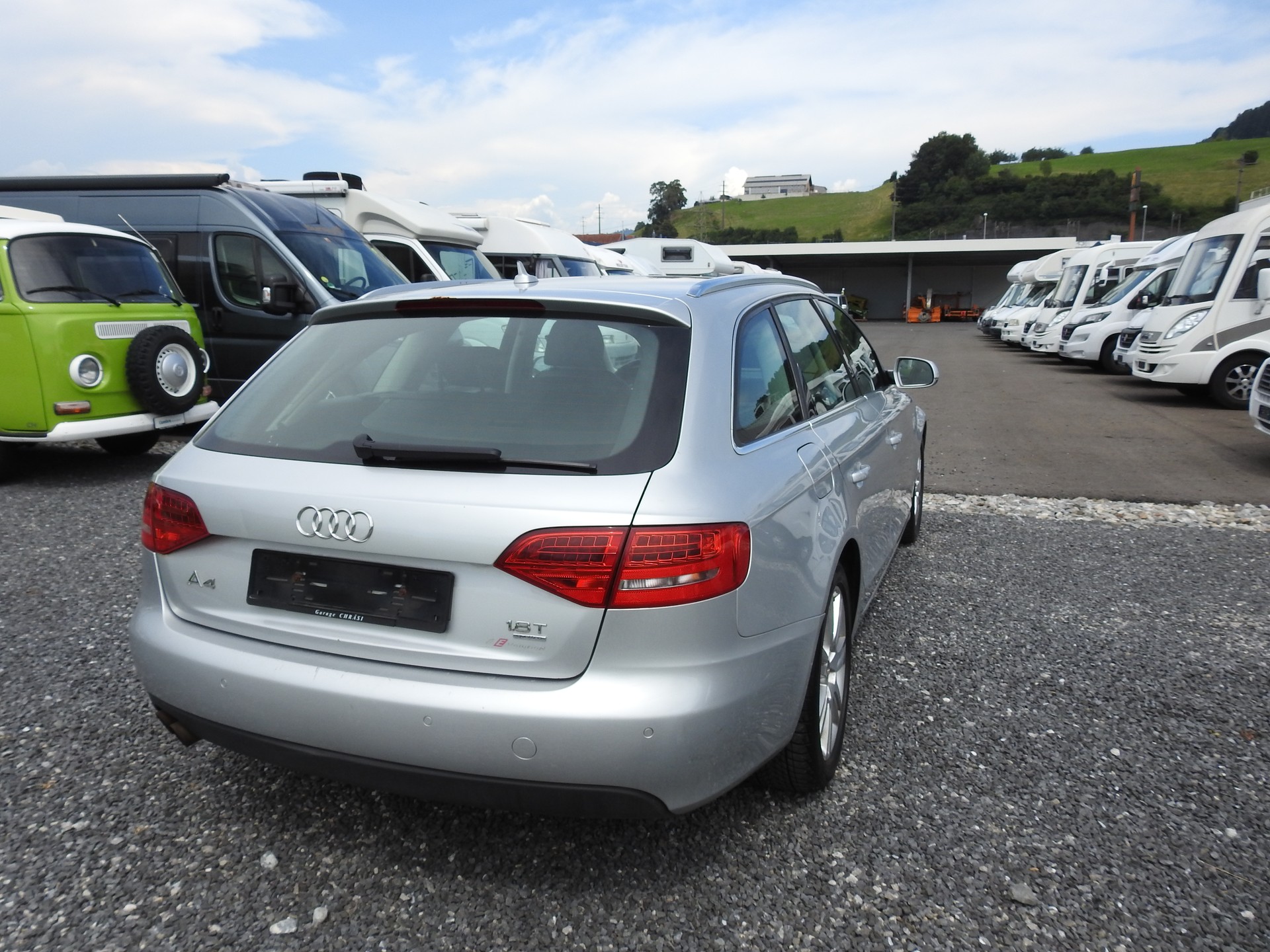 AUDI A4 Avant 1.8 TFSI Snow quattro-image-6