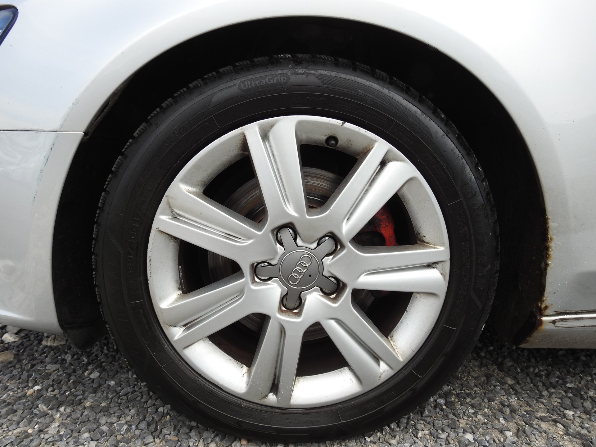 AUDI A4 Avant 1.8 TFSI Snow quattro-image-9