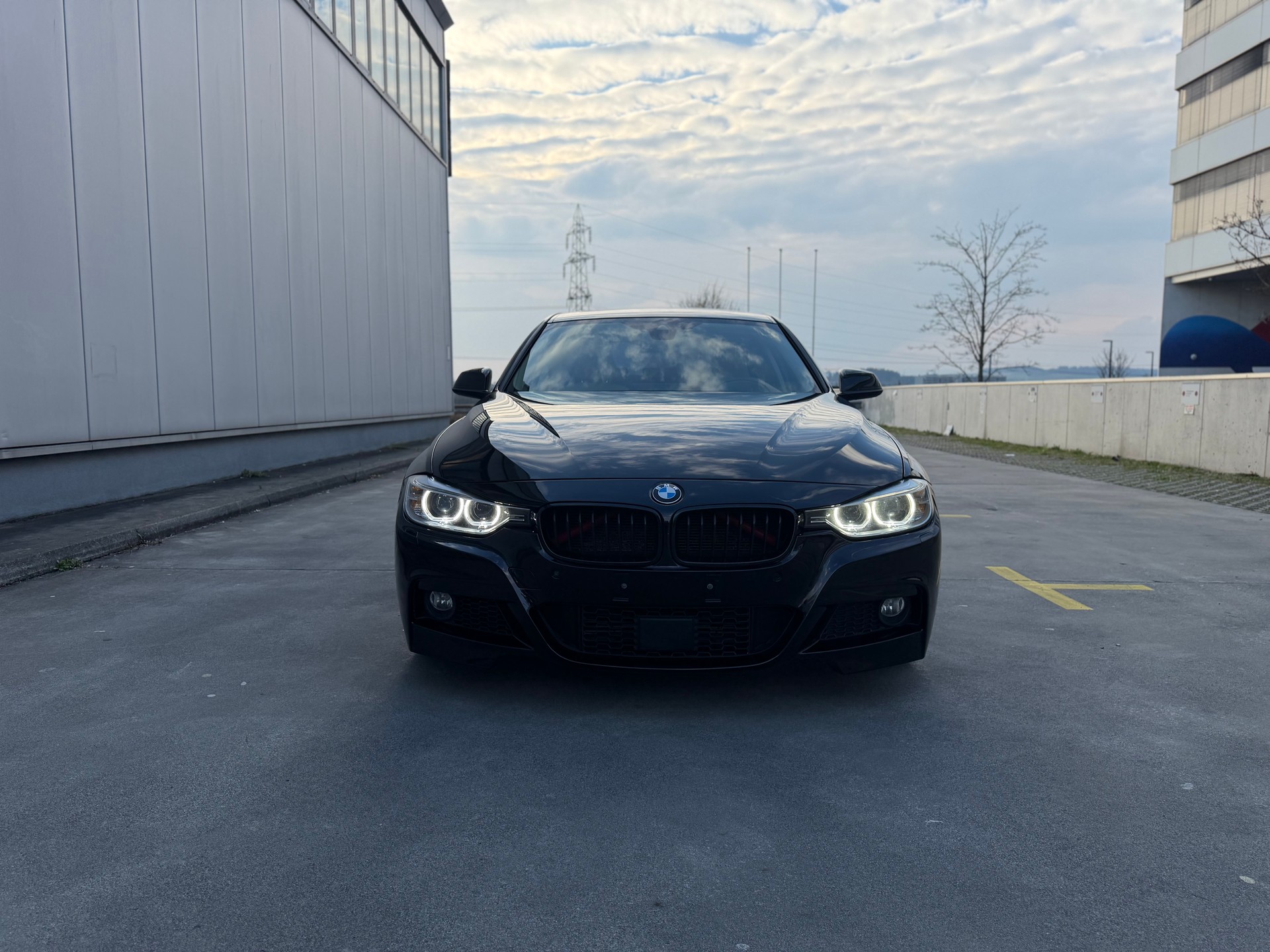 BMW 335i Luxury Line Steptronic-image-7