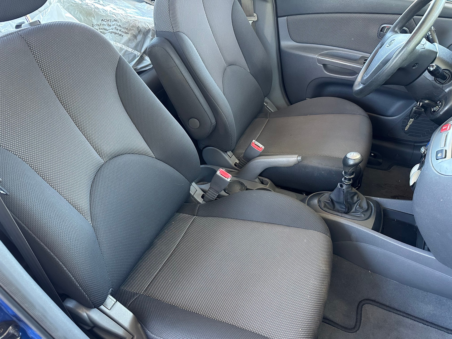 KIA Rio 1.5 CRDi Style-image-5