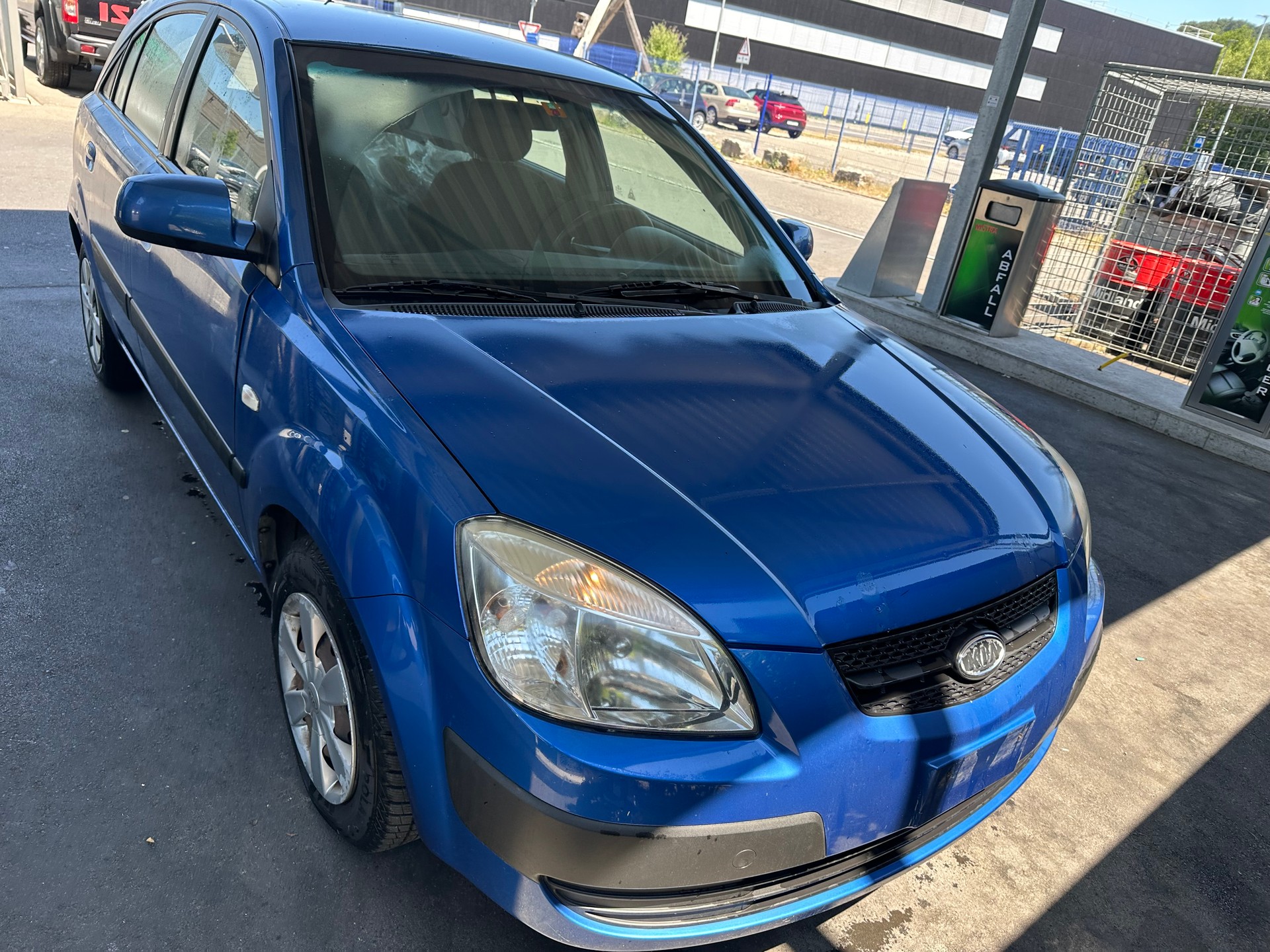 KIA Rio 1.5 CRDi Style-image-3