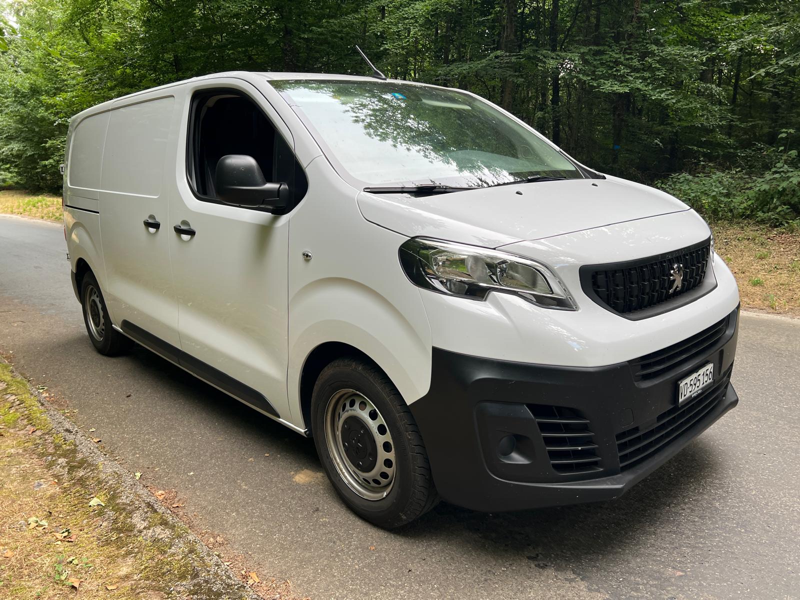PEUGEOT Expert 1.5 BlueHDi 120 S&S Standard-image-8