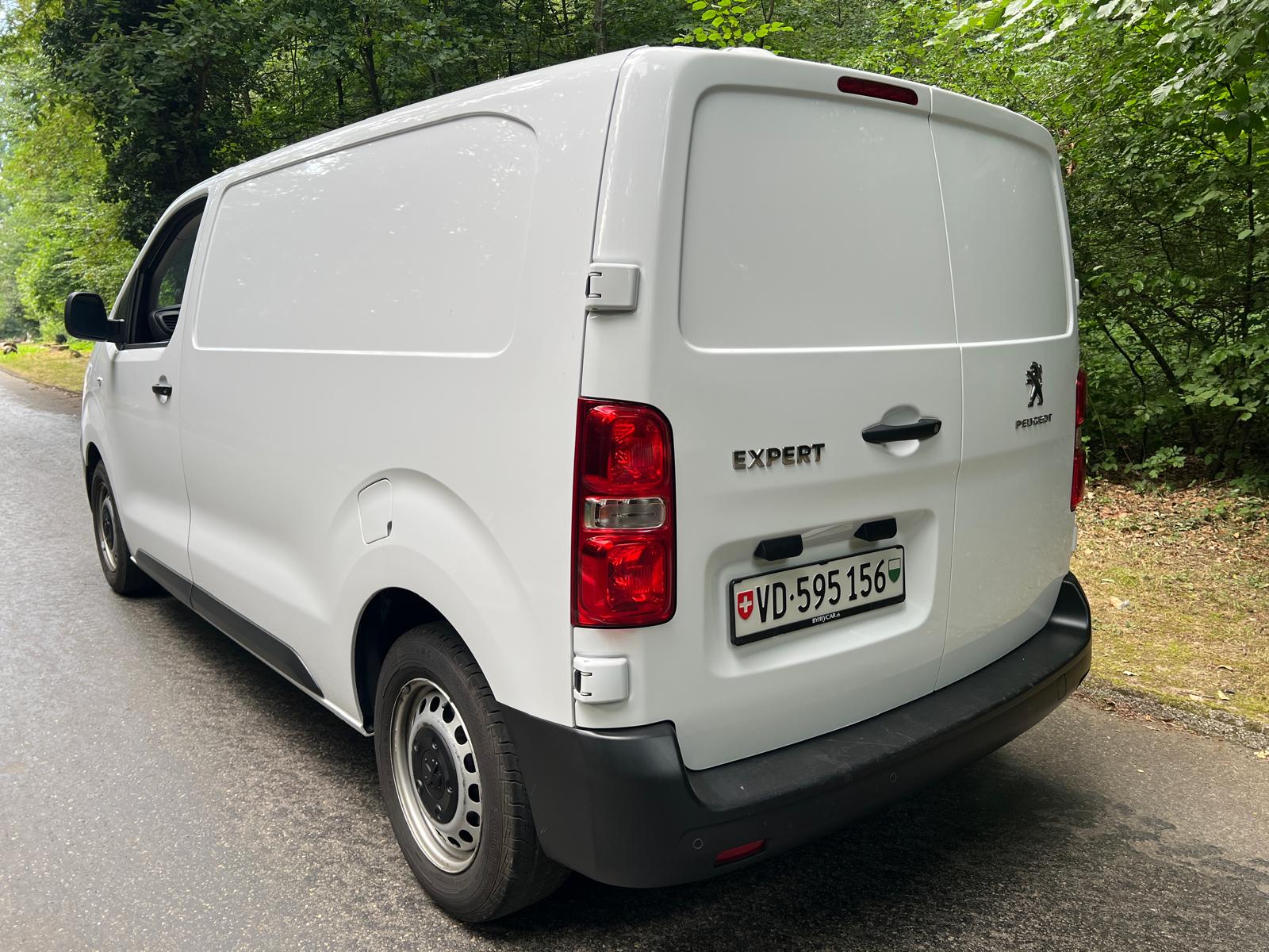 PEUGEOT Expert 1.5 BlueHDi 120 S&S Standard-image-2