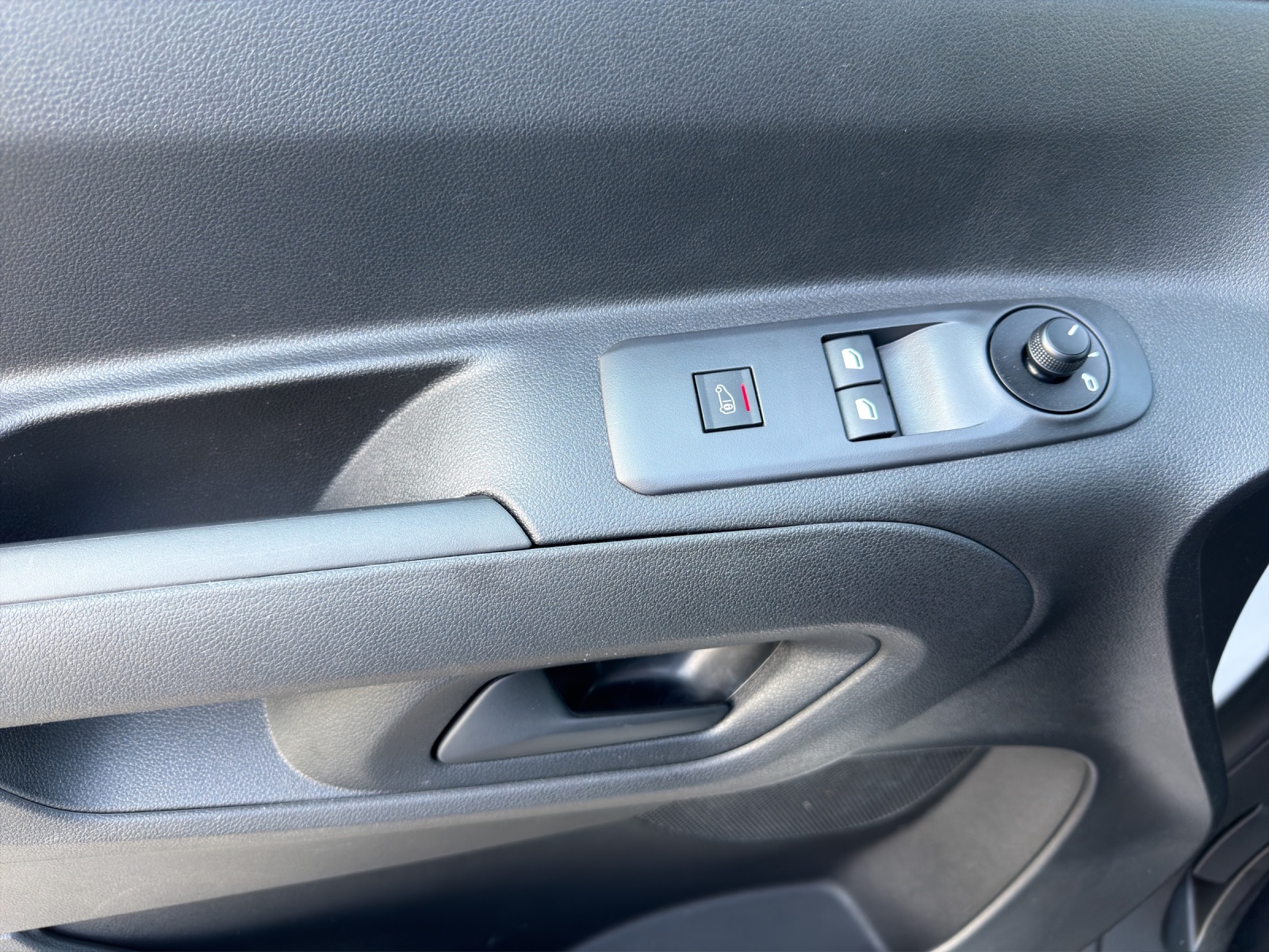 PEUGEOT Partner 1.5 Blue HDi s/s Premium 650kg-image-9
