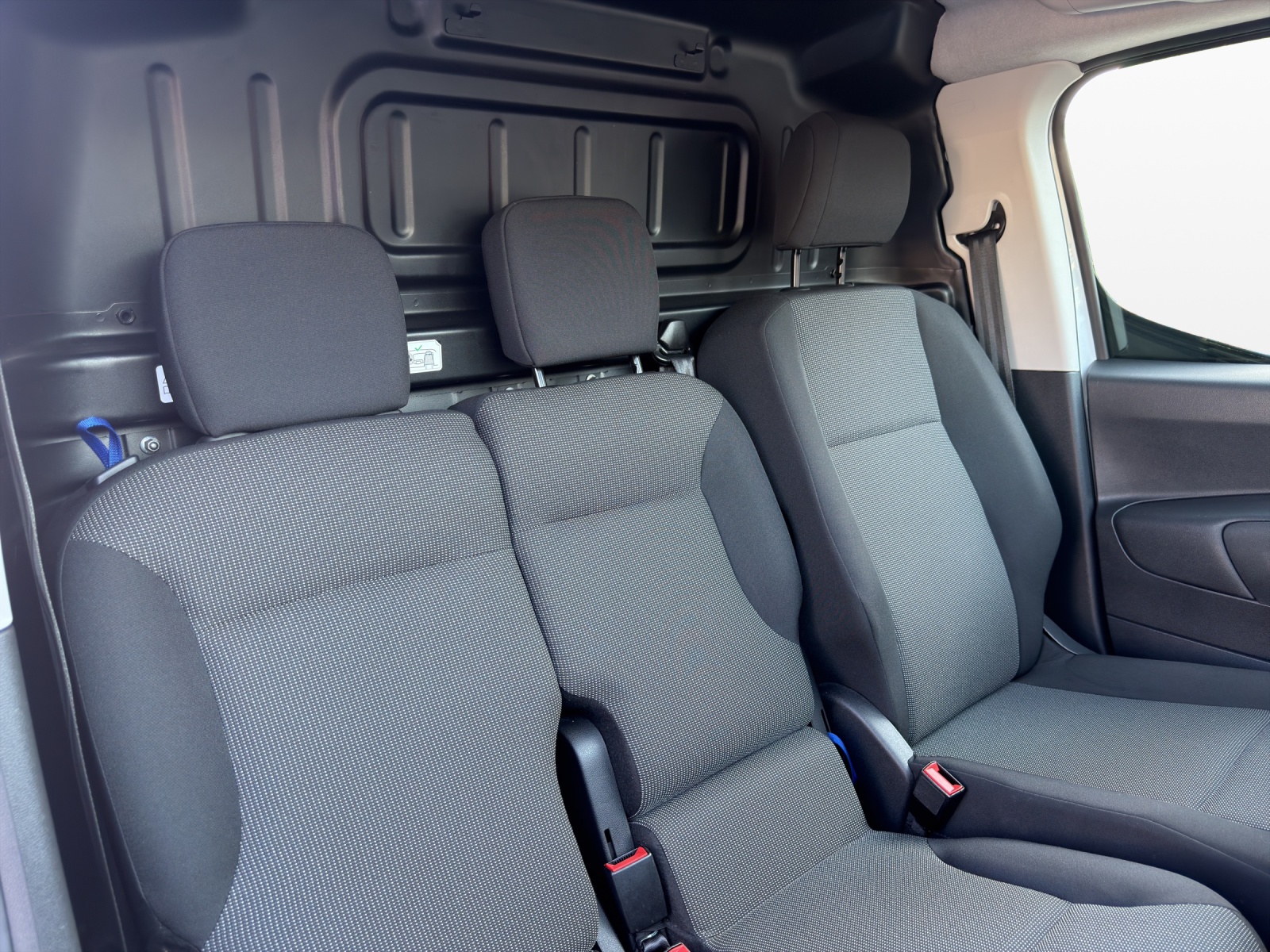 PEUGEOT Partner 1.5 Blue HDi s/s Premium 650kg-image-15
