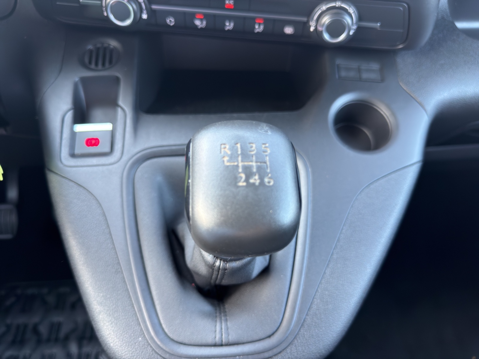 PEUGEOT Partner 1.5 Blue HDi s/s Premium 650kg-image-13
