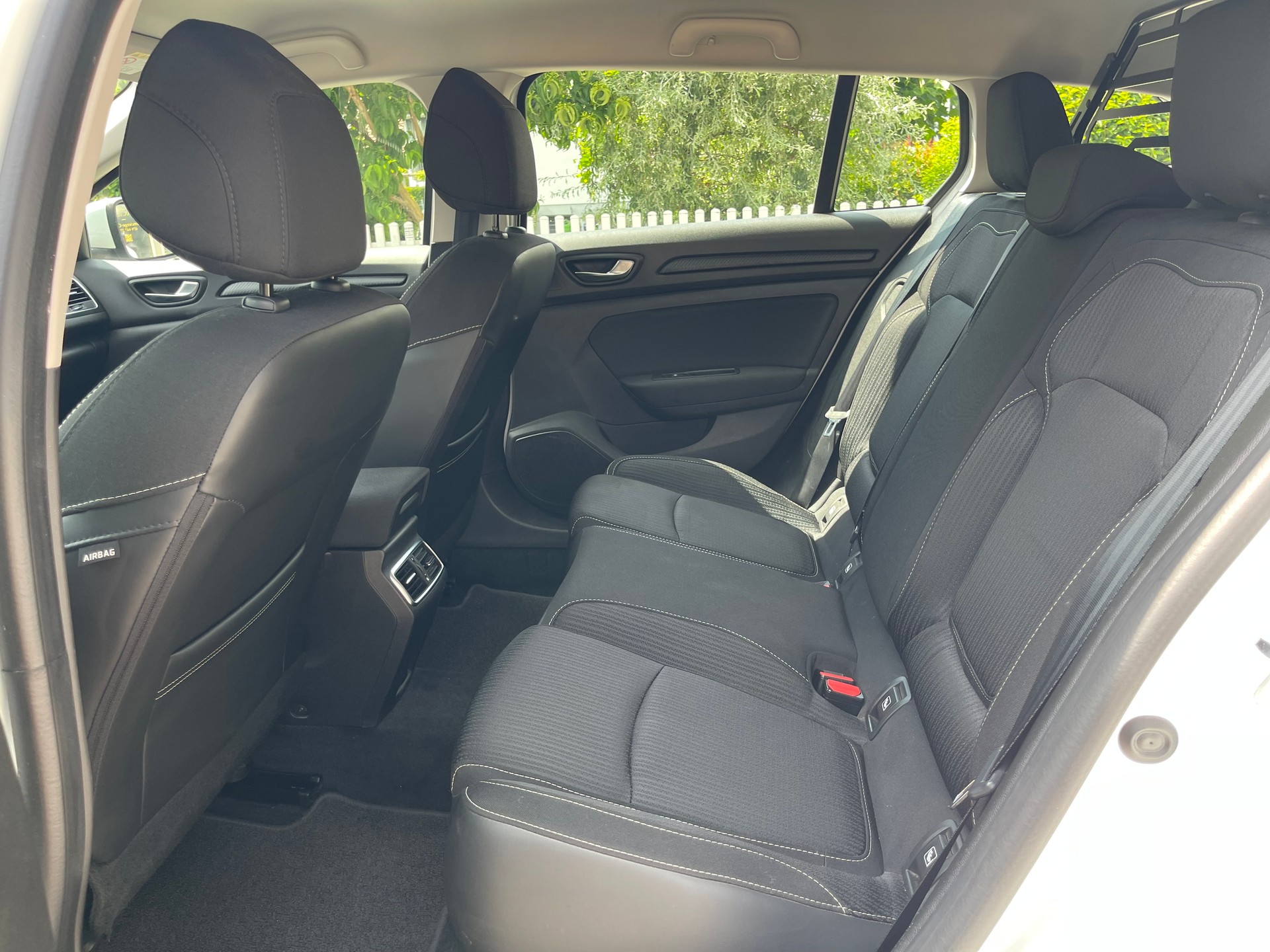 RENAULT Mégane Grandtour 1.5 dCi Business EDC-image-10