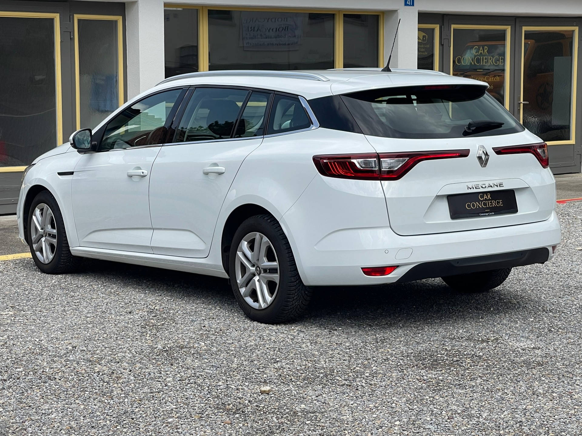 RENAULT Mégane Grandtour 1.5 dCi Business EDC-image-6
