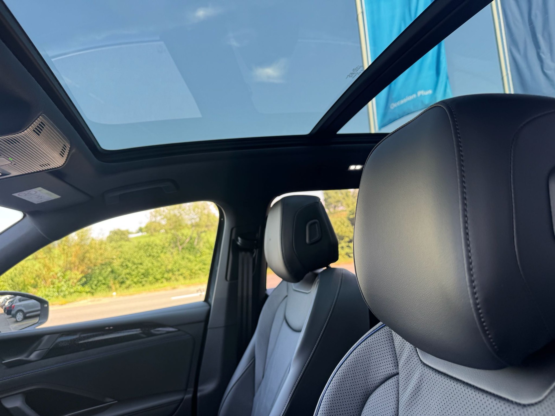 VW Tiguan 2.0 TSI DSG R-Line Plus 4Motion-image-10
