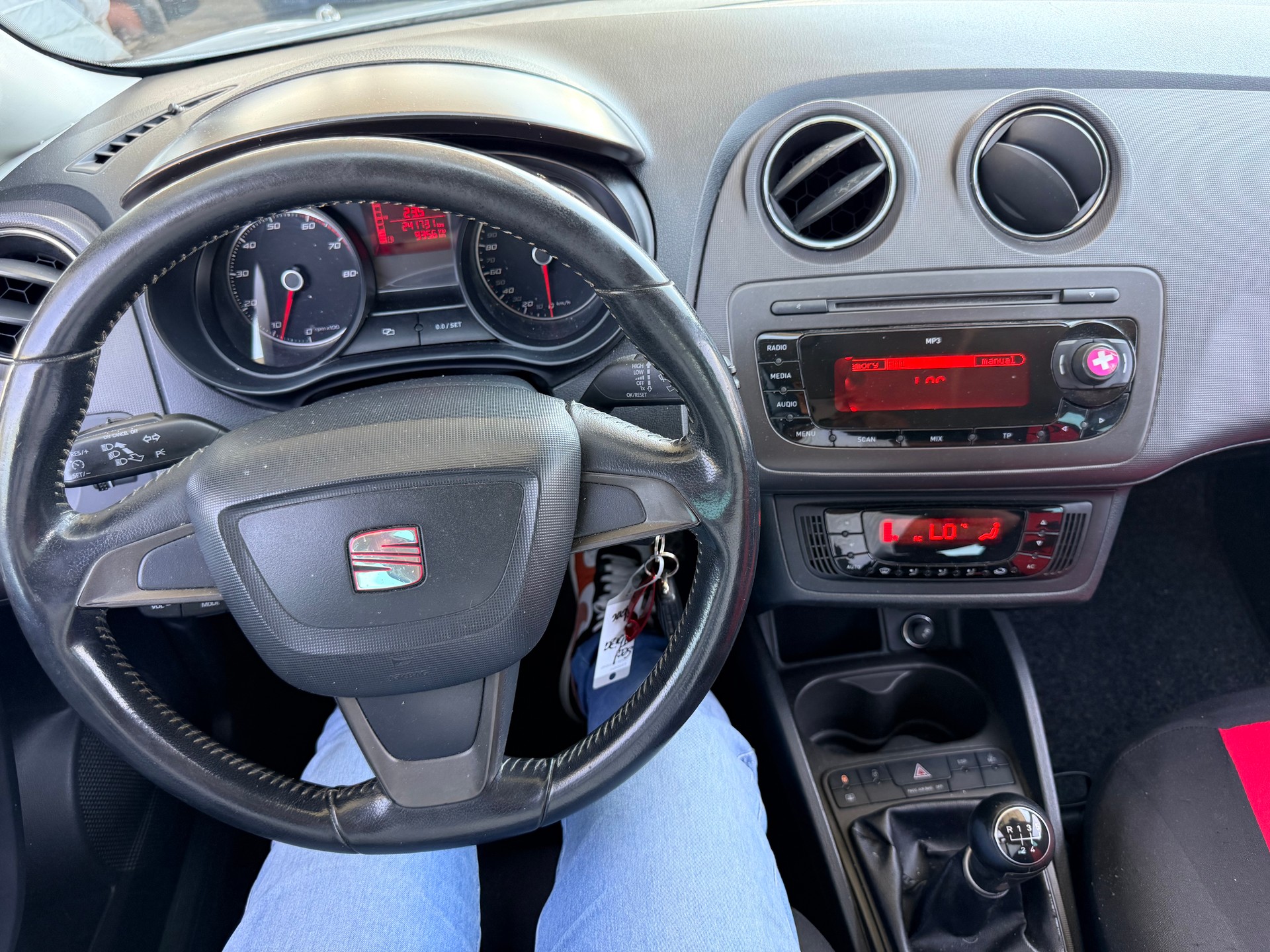 SEAT Ibiza 1.2 TSI Style Stopp-Start-image-13