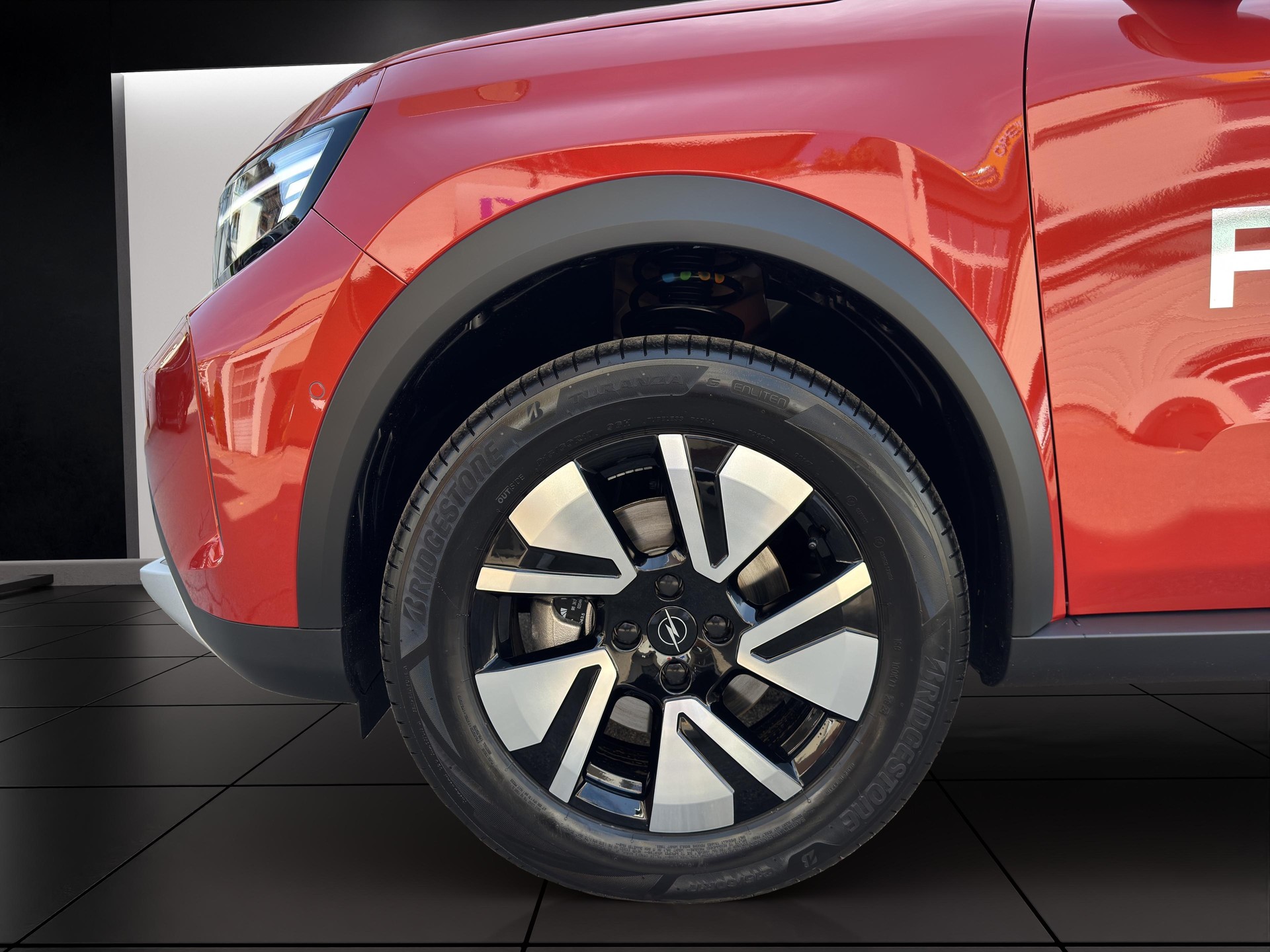OPEL Frontera-e GS-image-8
