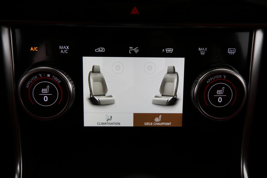 JAGUAR XE 2.0 T 300 Sport AWD-image-8