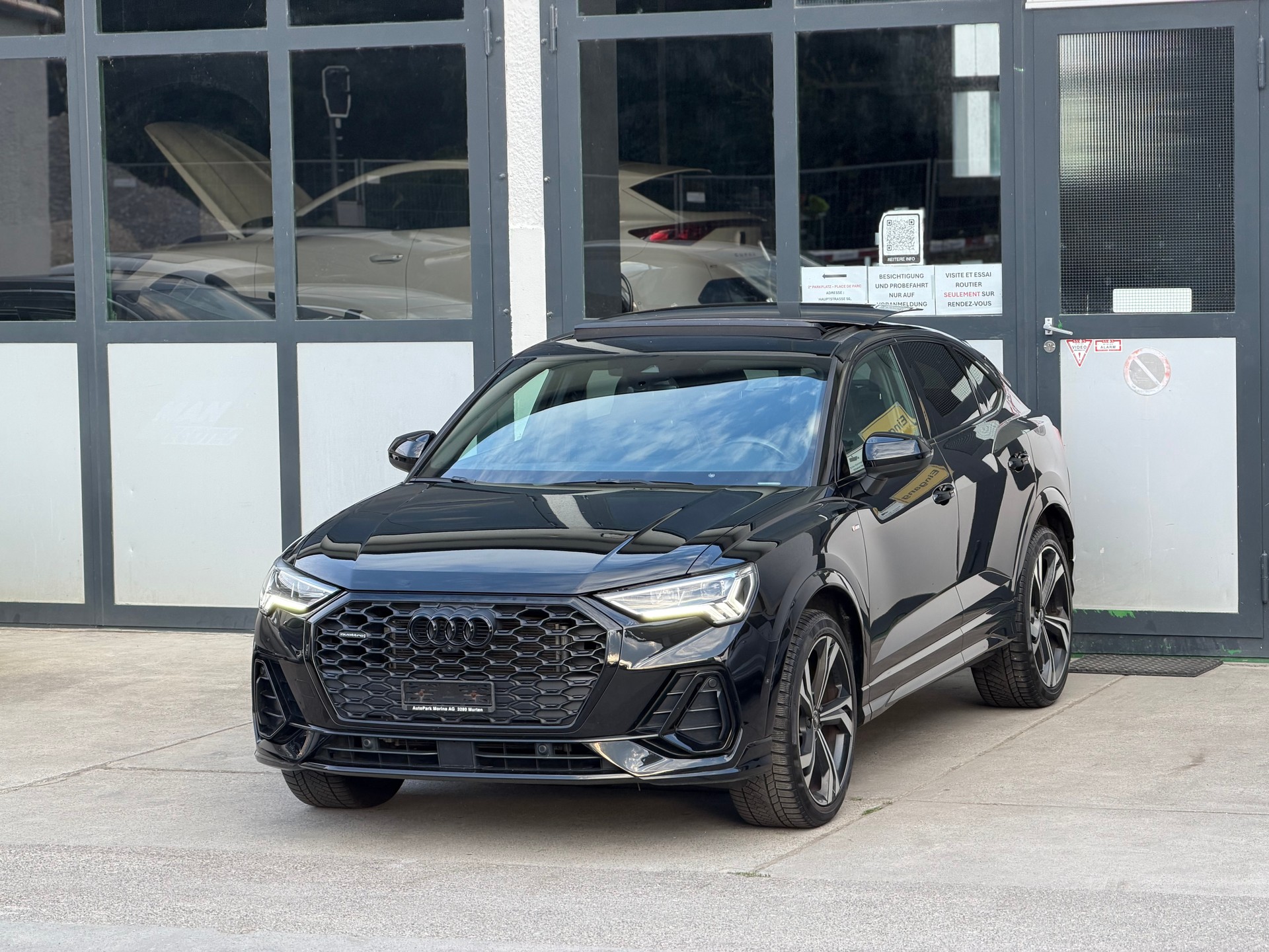 AUDI Q3 Sportback 40 TFSI S line quattro S-tronic-image-1