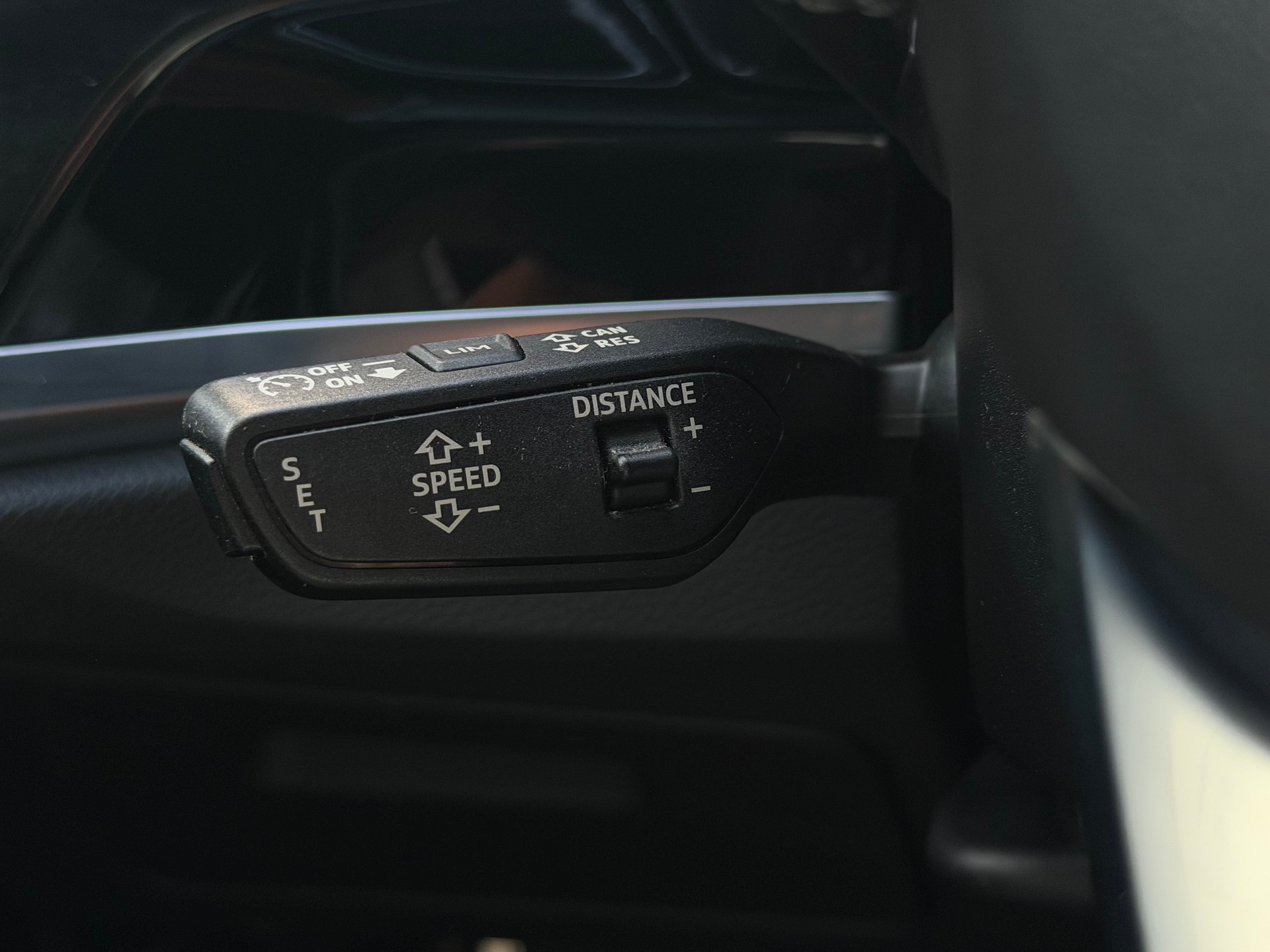 AUDI Q3 Sportback 40 TFSI S line quattro S-tronic-image-26