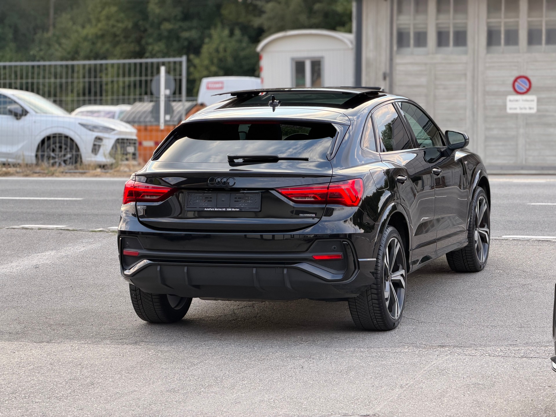 AUDI Q3 Sportback 40 TFSI S line quattro S-tronic-image-4