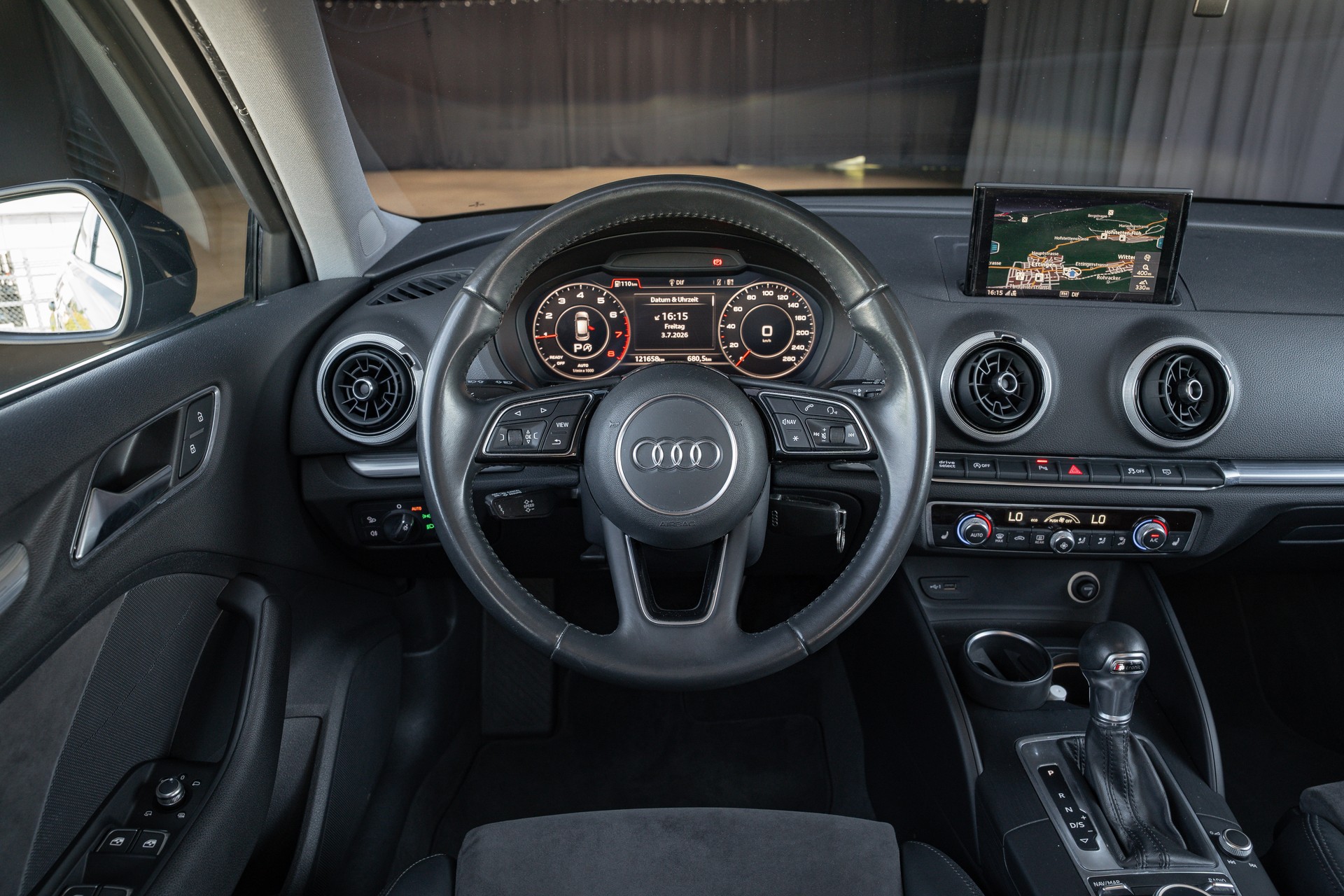 AUDI A3 Sportback 35 TFSI S-tronic-image-15